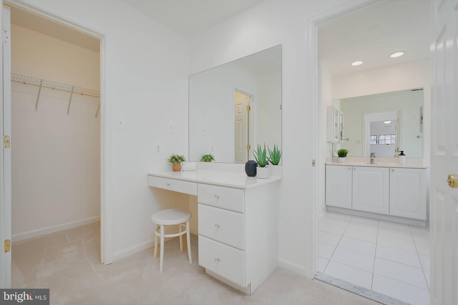 TARA - LEEWAY HEIGHTS - Residential