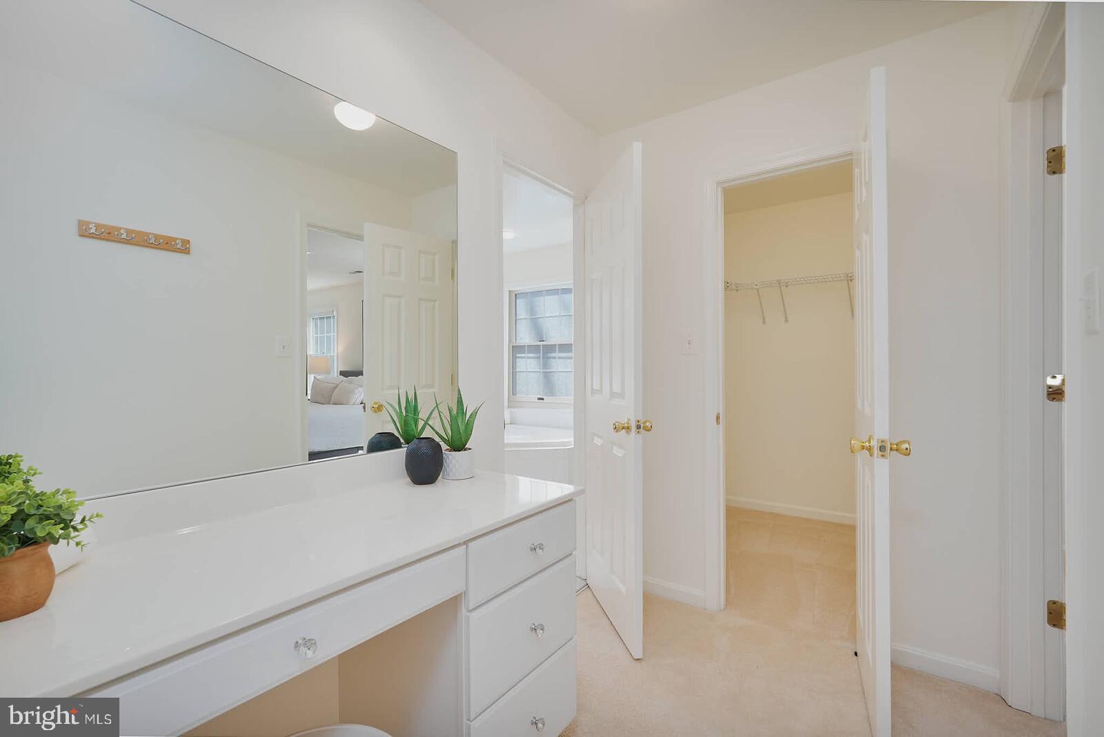 TARA - LEEWAY HEIGHTS - Residential