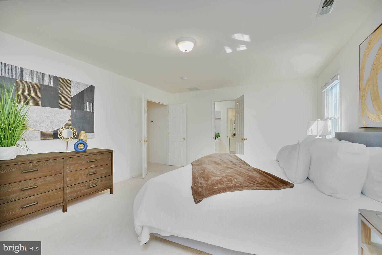 TARA - LEEWAY HEIGHTS - Residential