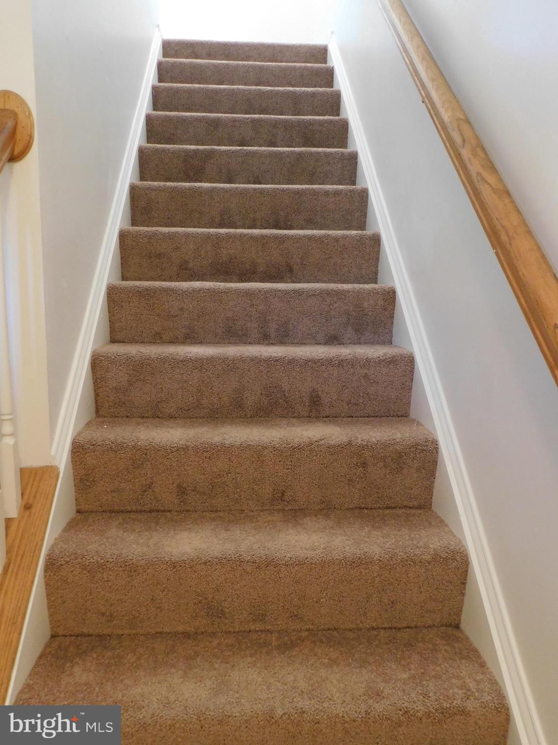 WINDSTONE TOWNHOMES - Residential Lease