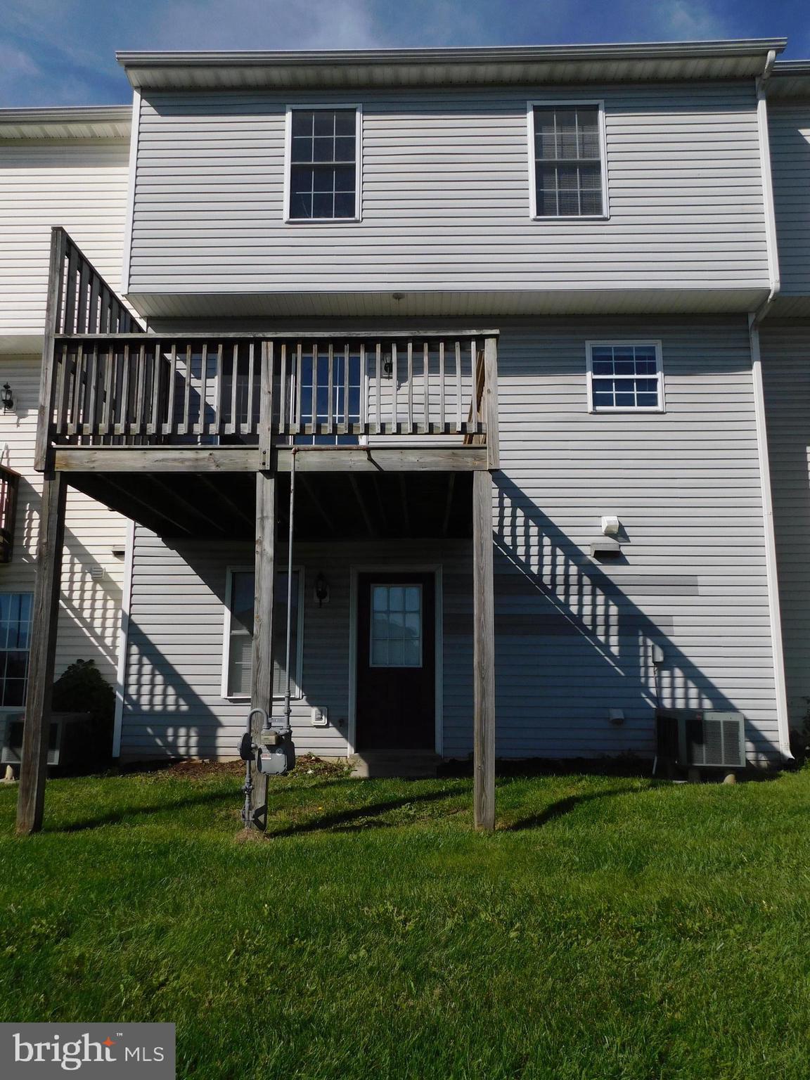 WINDSTONE TOWNHOMES - Residential Lease