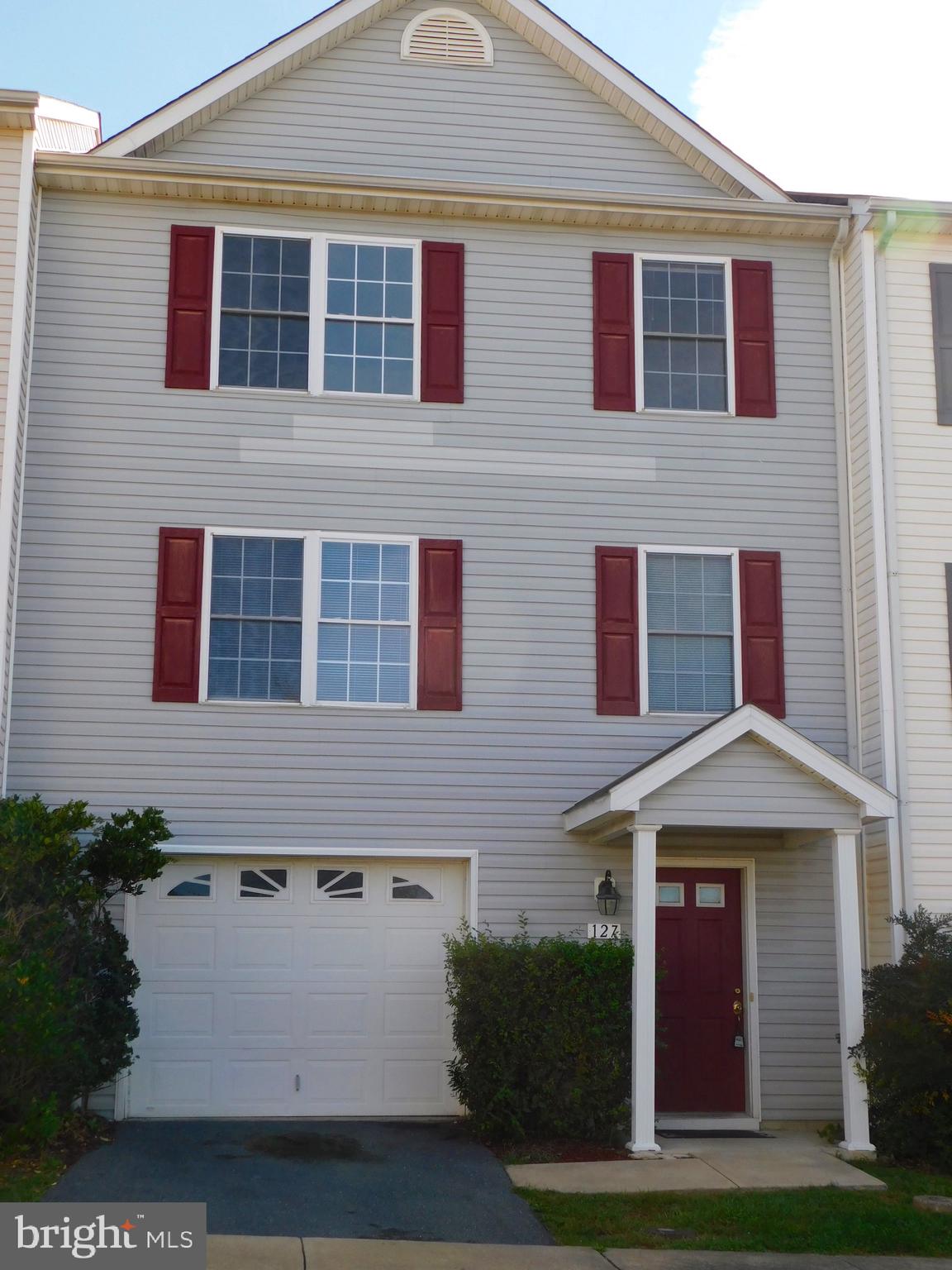 WINDSTONE TOWNHOMES - Residential Lease