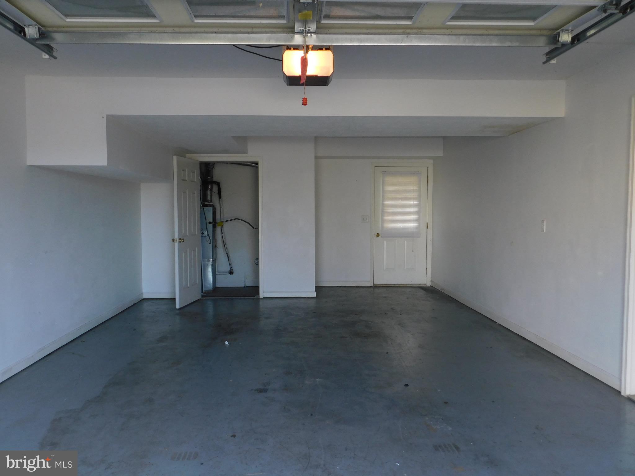 WINDSTONE TOWNHOMES - Residential Lease