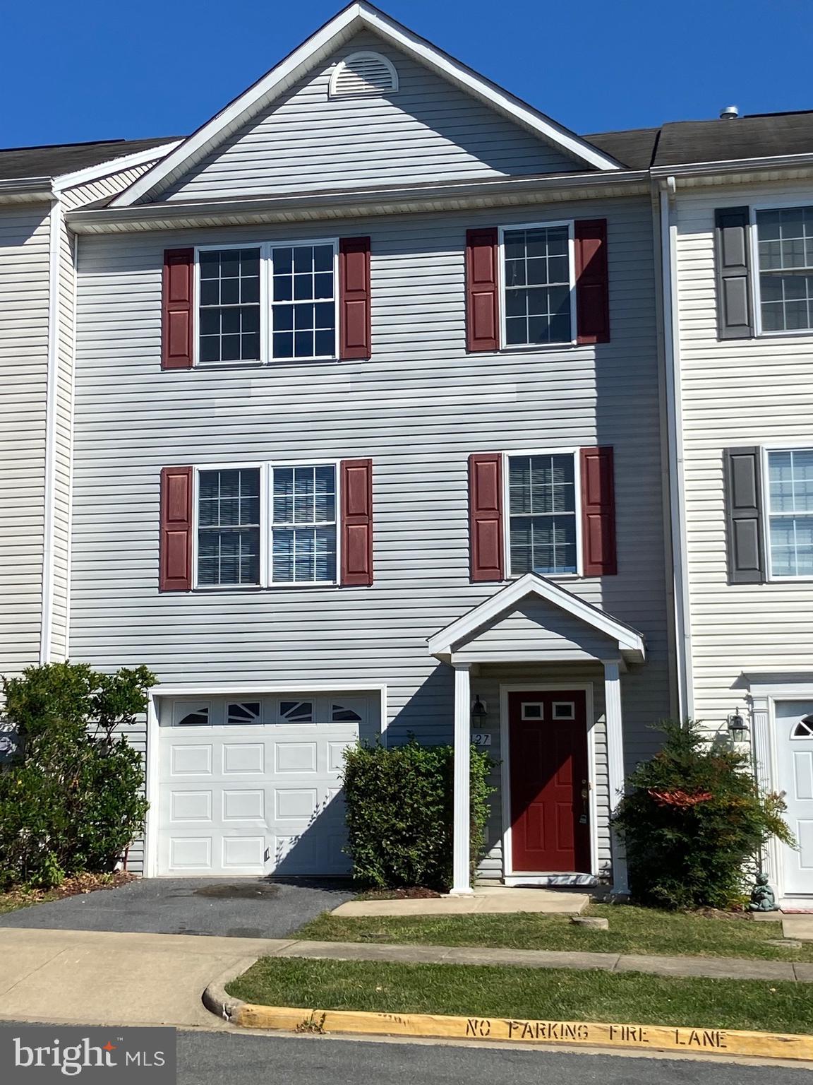 WINDSTONE TOWNHOMES - Residential Lease