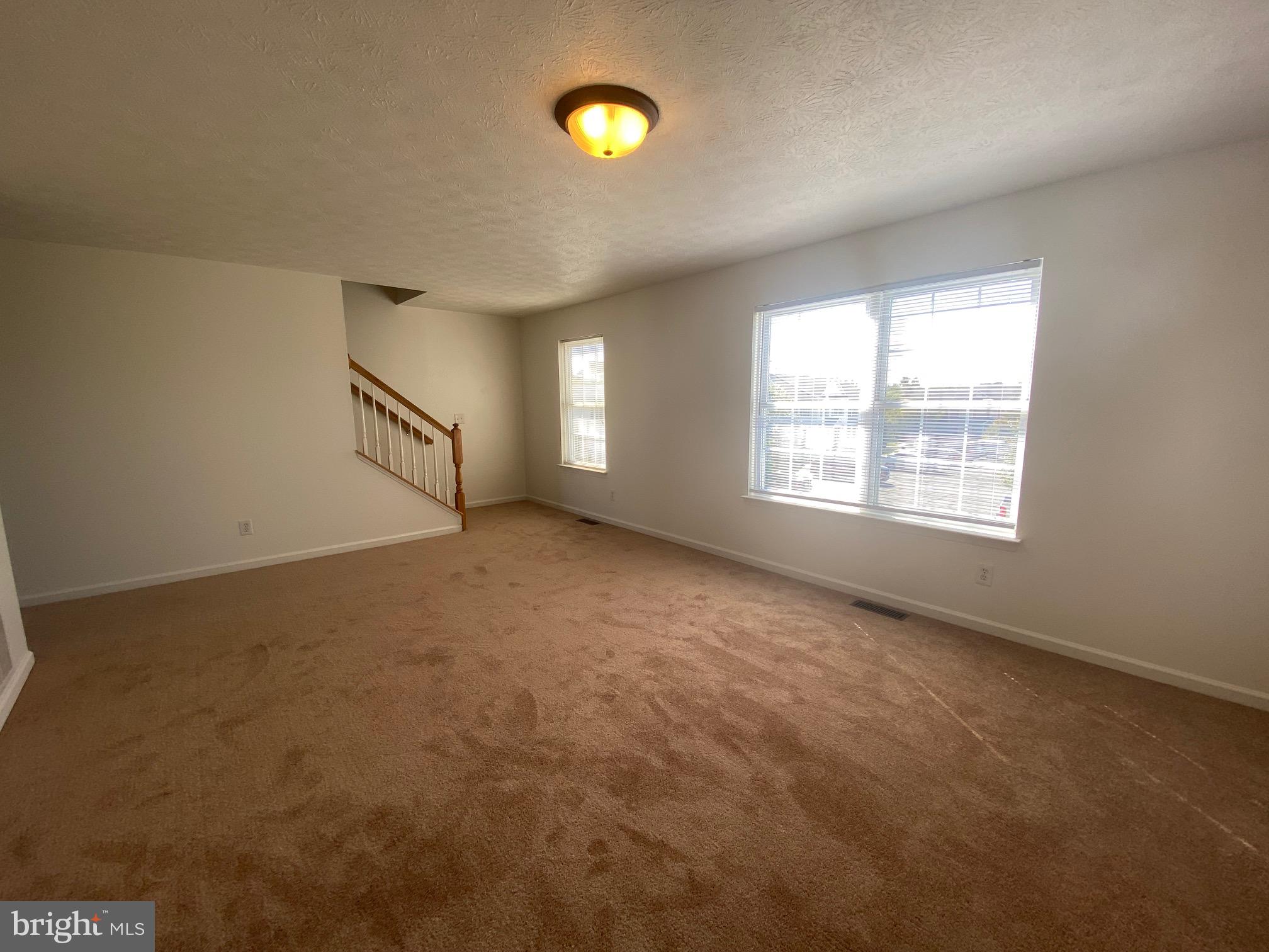 WINDSTONE TOWNHOMES - Residential Lease