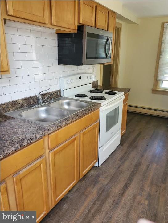 ELIZABETHTOWN - Residential Lease