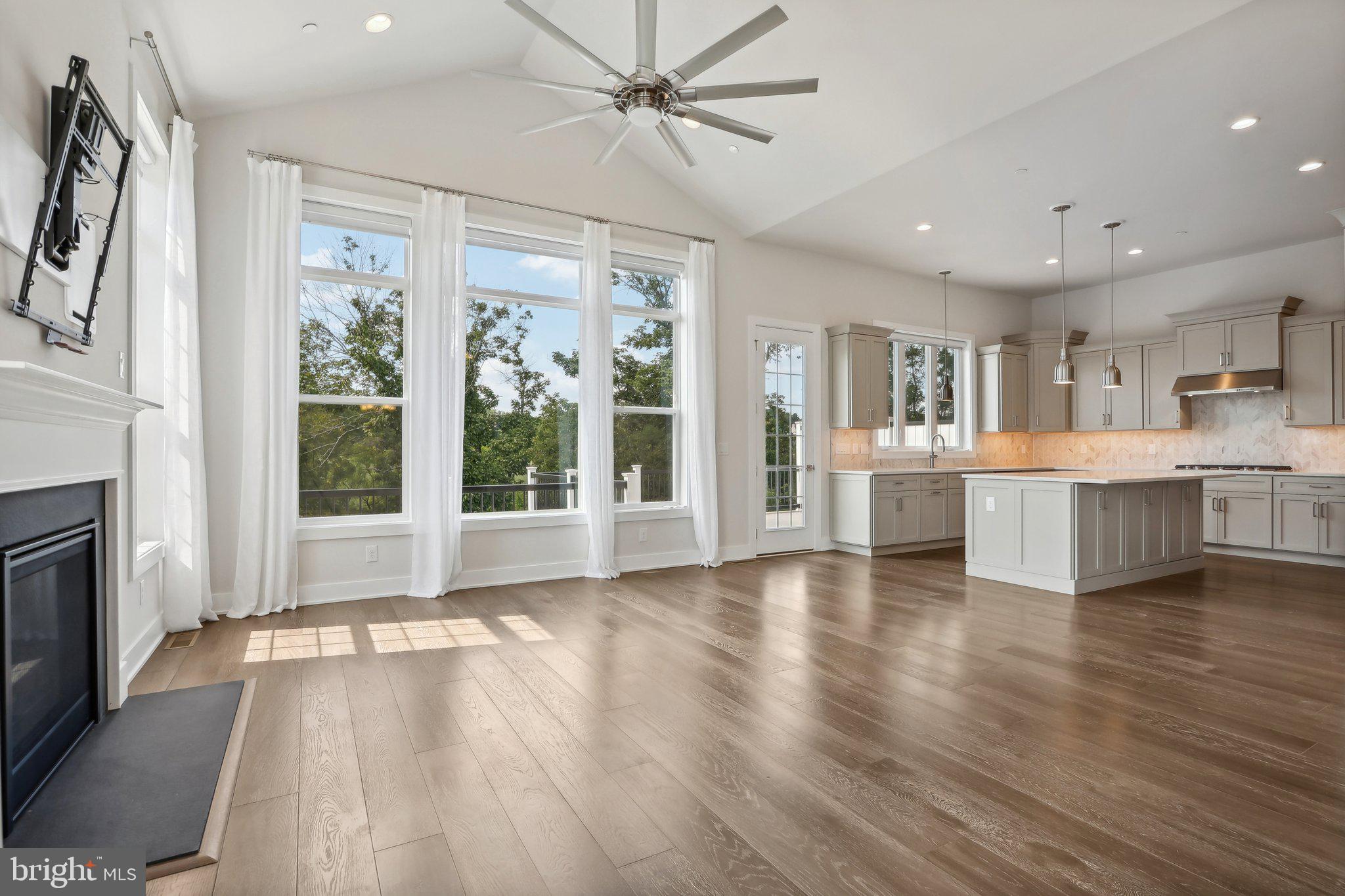 DARLINGTON RIDGE - Residential