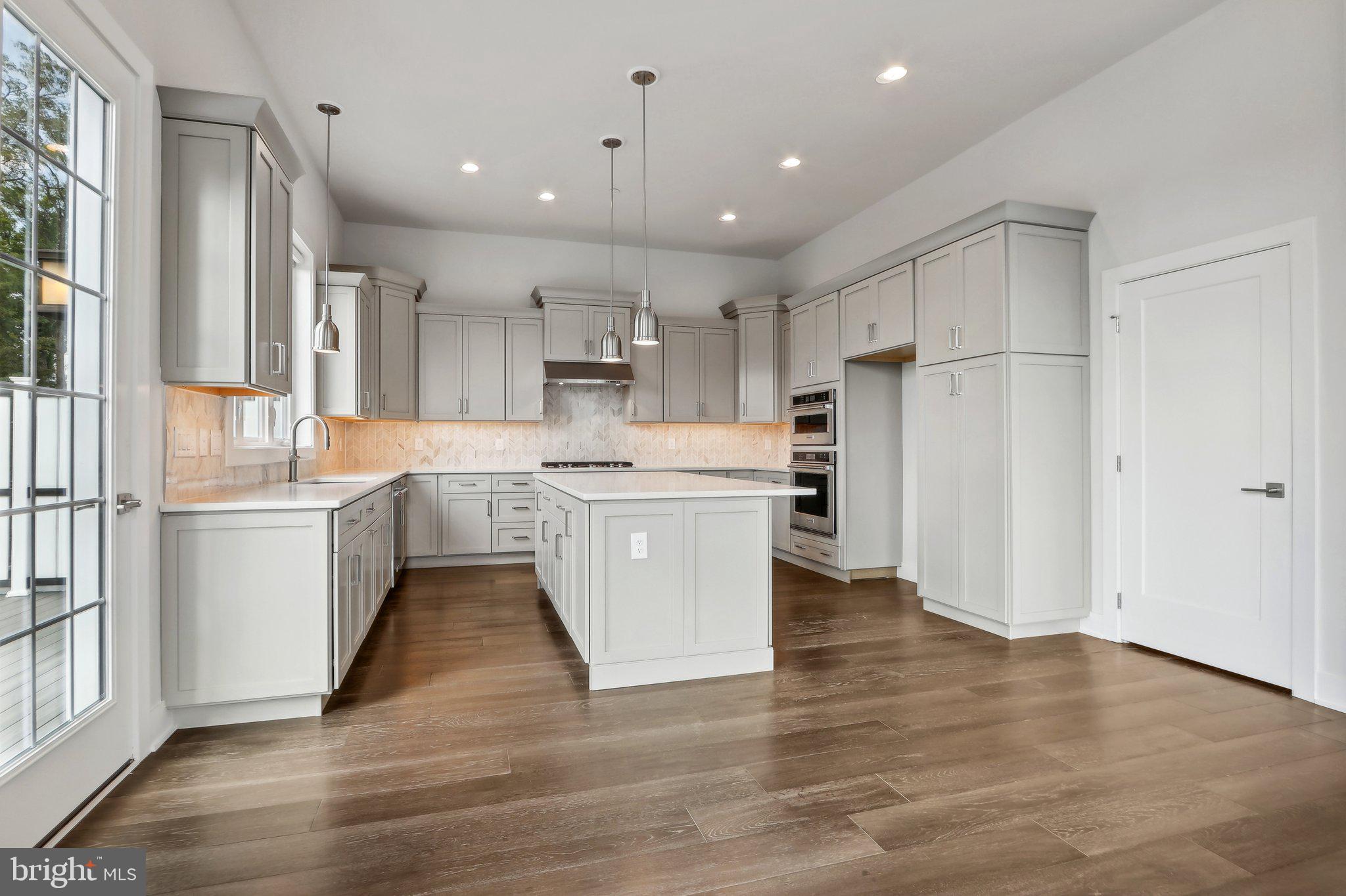 DARLINGTON RIDGE - Residential