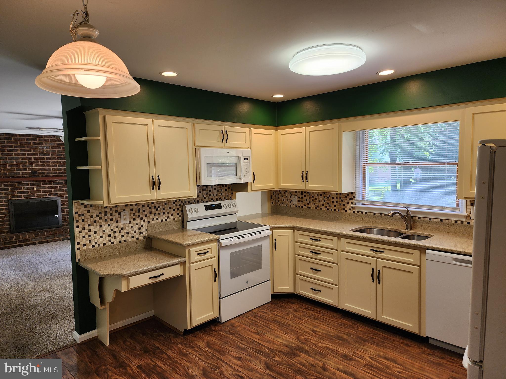 BRIGHTWOOD ACRES - Residential