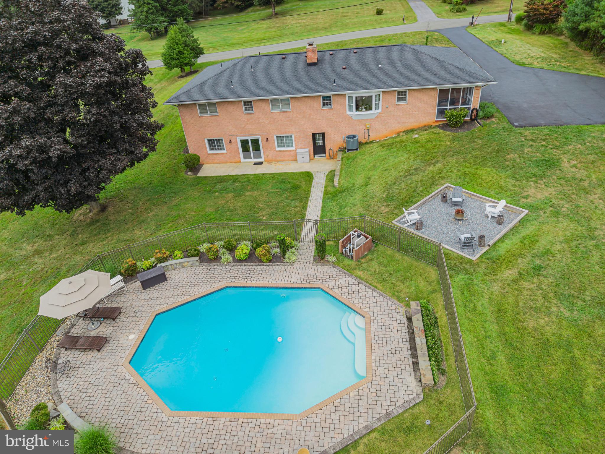 GAYFIELDS - Residential