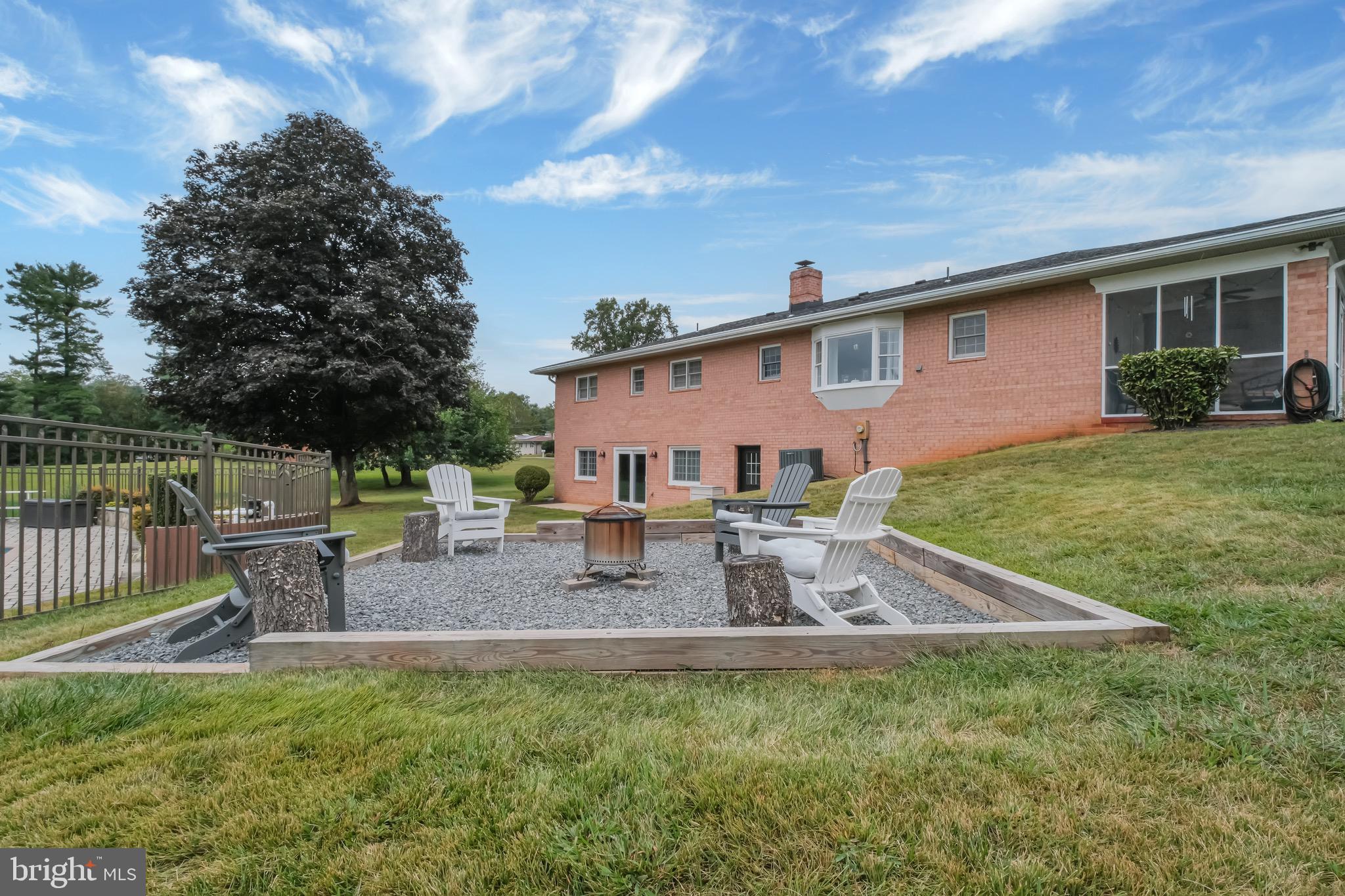 GAYFIELDS - Residential