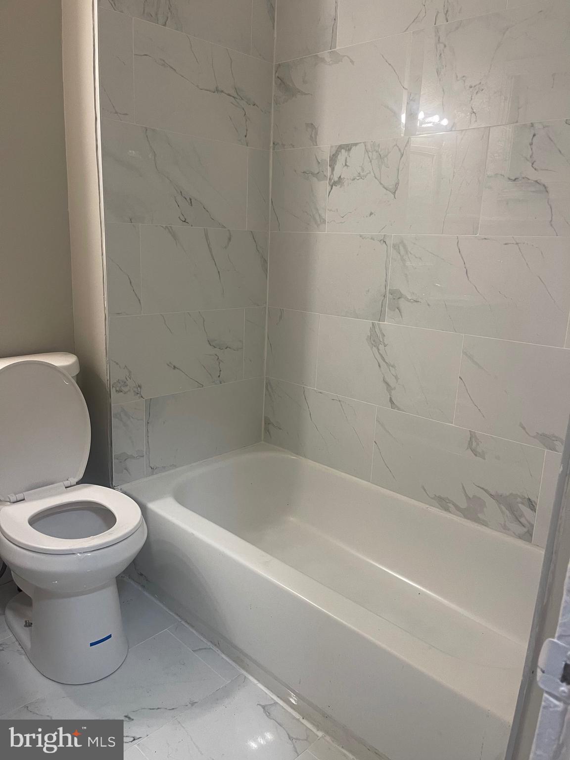 MADISON EASTEND - Residential