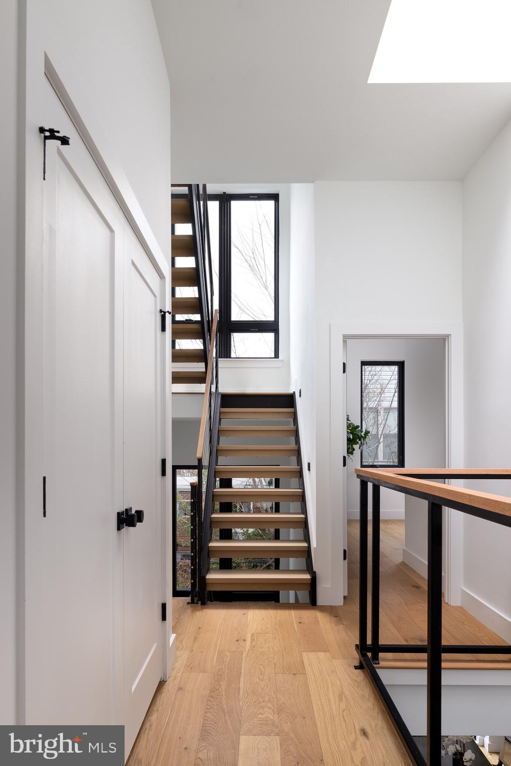 FAIRMOUNT - Residential