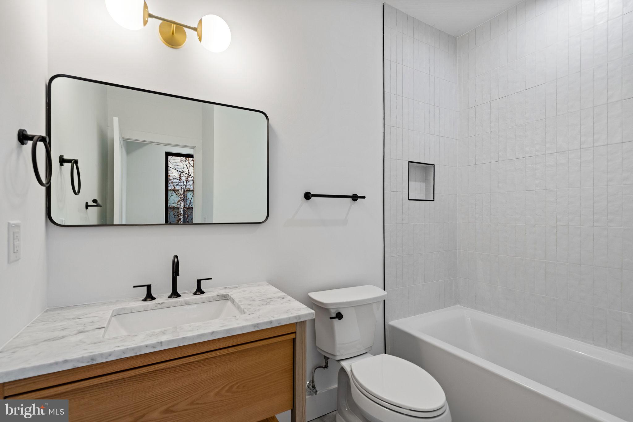 FAIRMOUNT - Residential