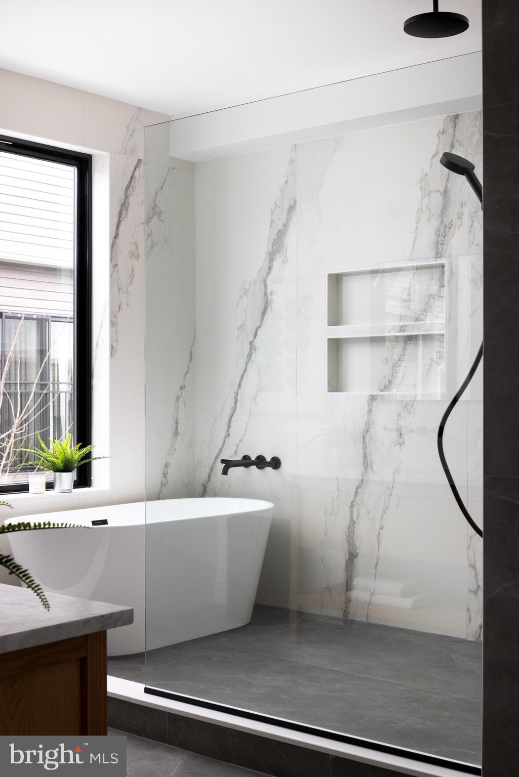 FAIRMOUNT - Residential