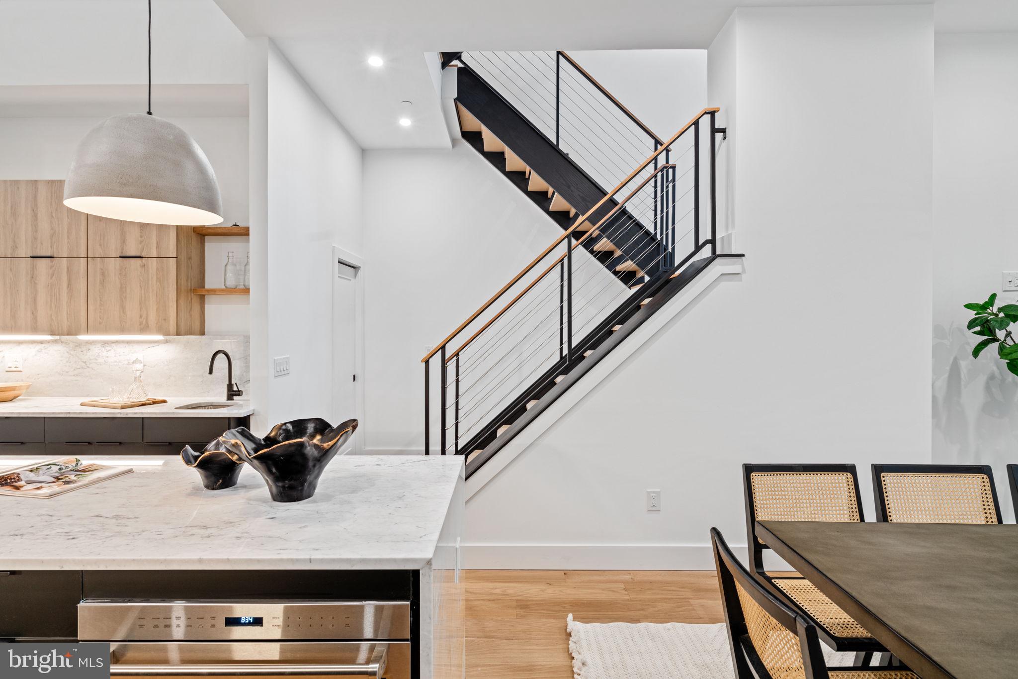 FAIRMOUNT - Residential