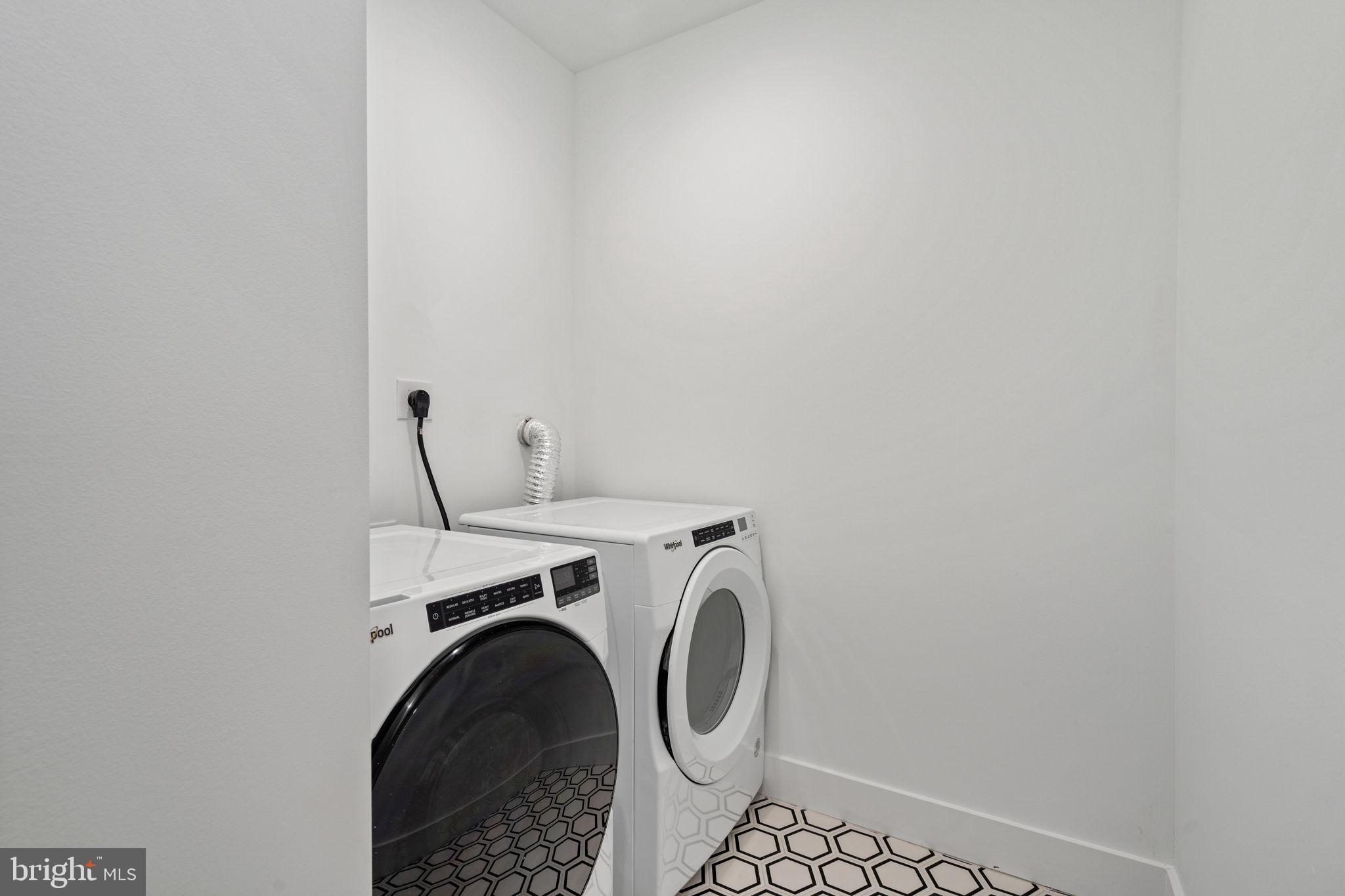 FAIRMOUNT - Residential