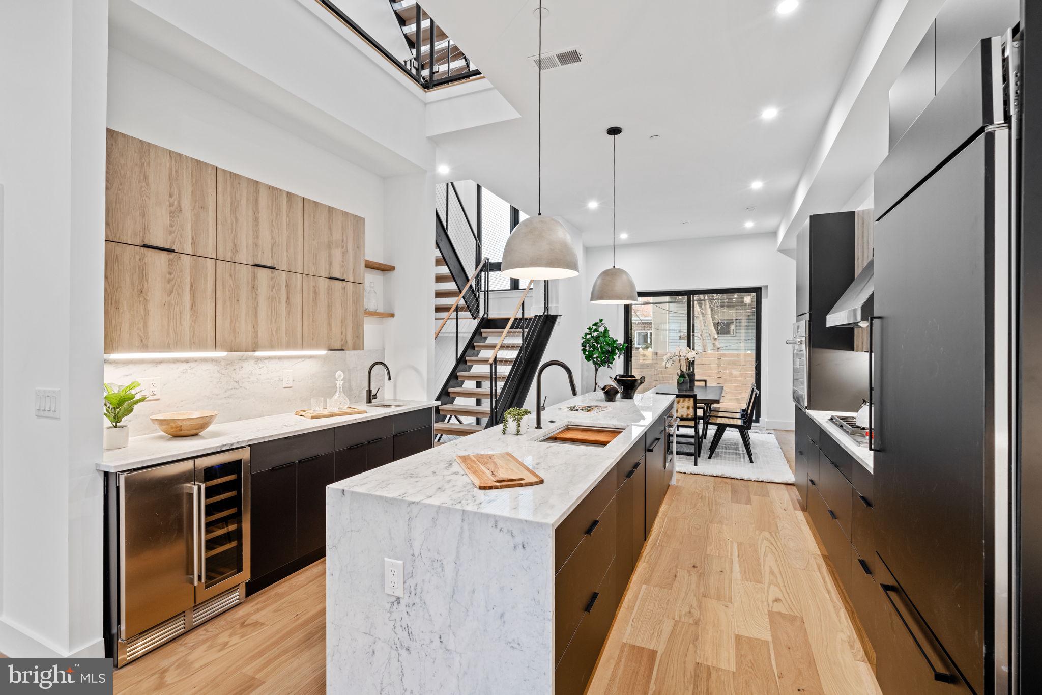 FAIRMOUNT - Residential