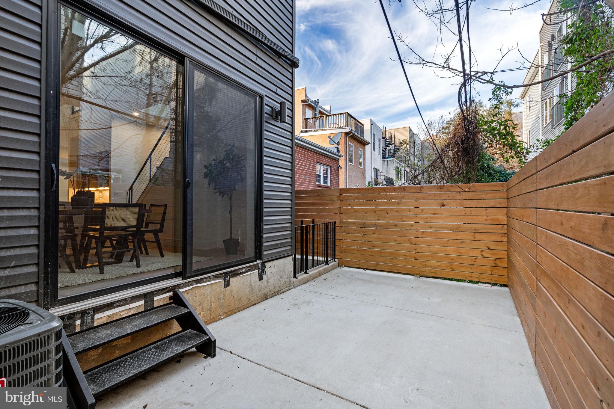 FAIRMOUNT - Residential