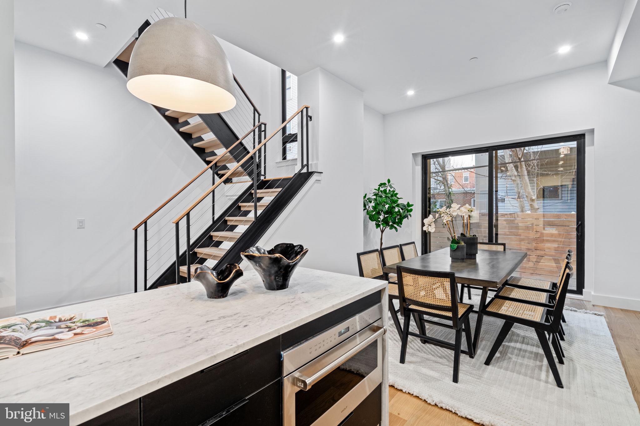 FAIRMOUNT - Residential