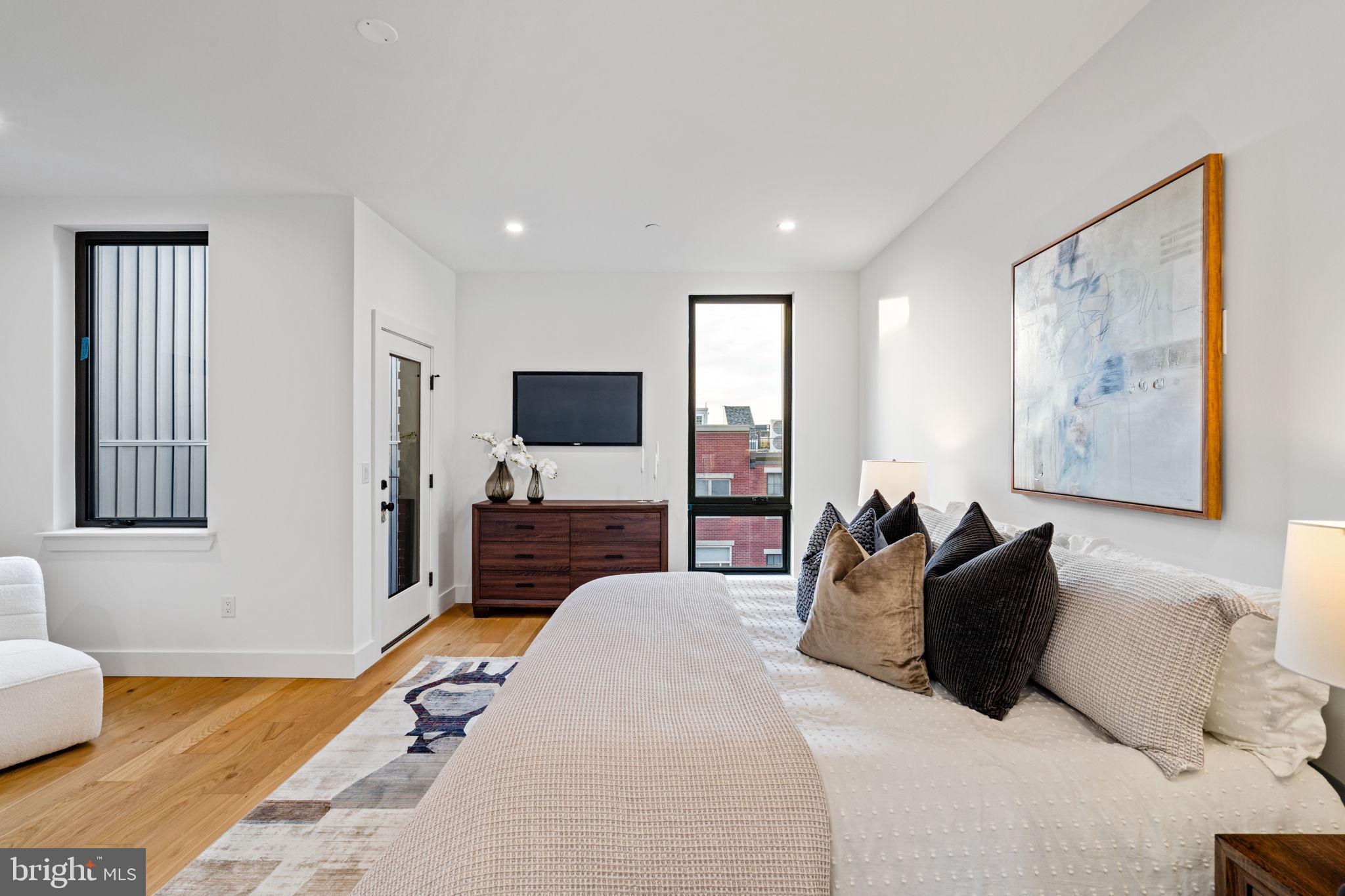 FAIRMOUNT - Residential