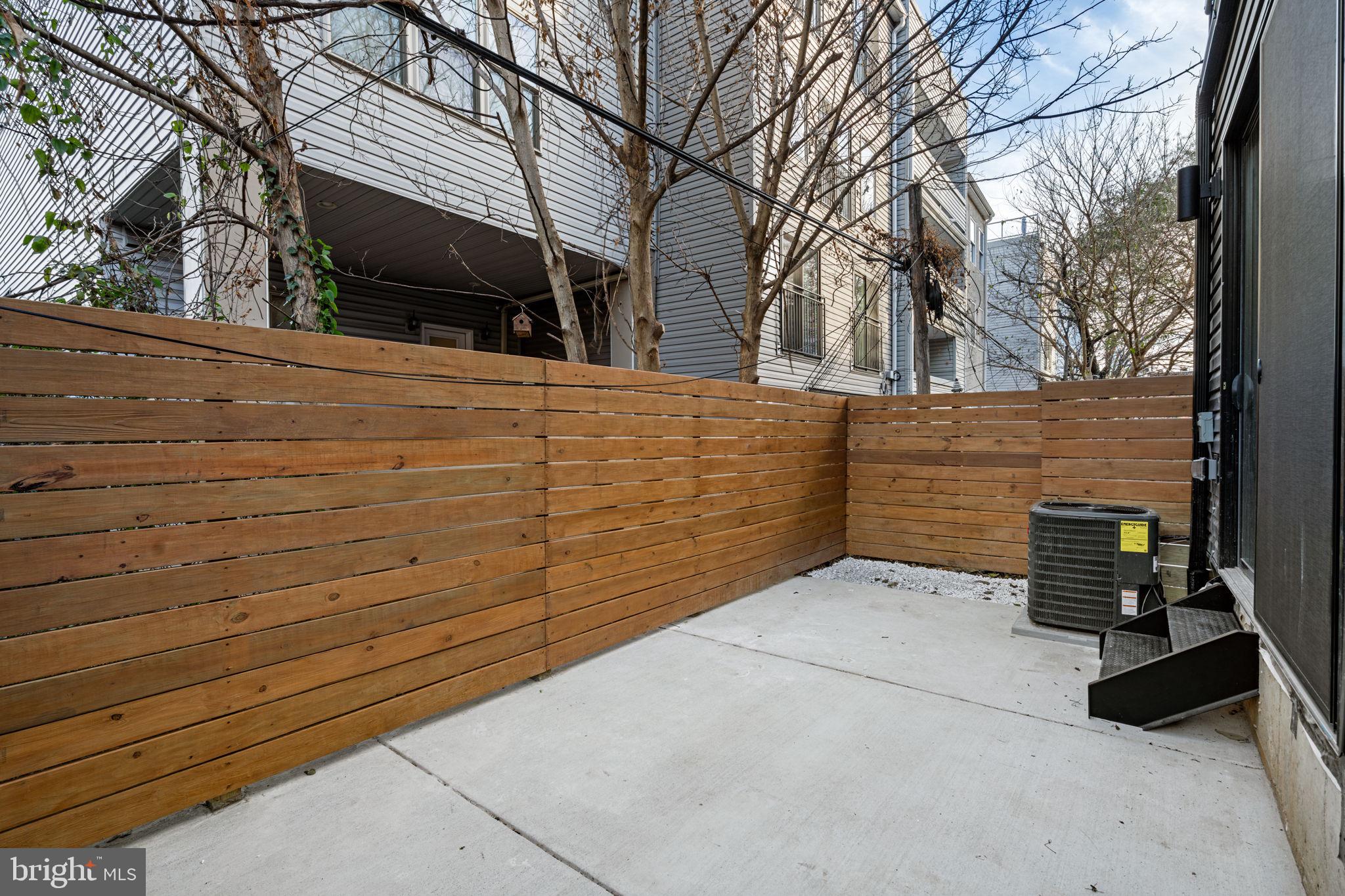 FAIRMOUNT - Residential