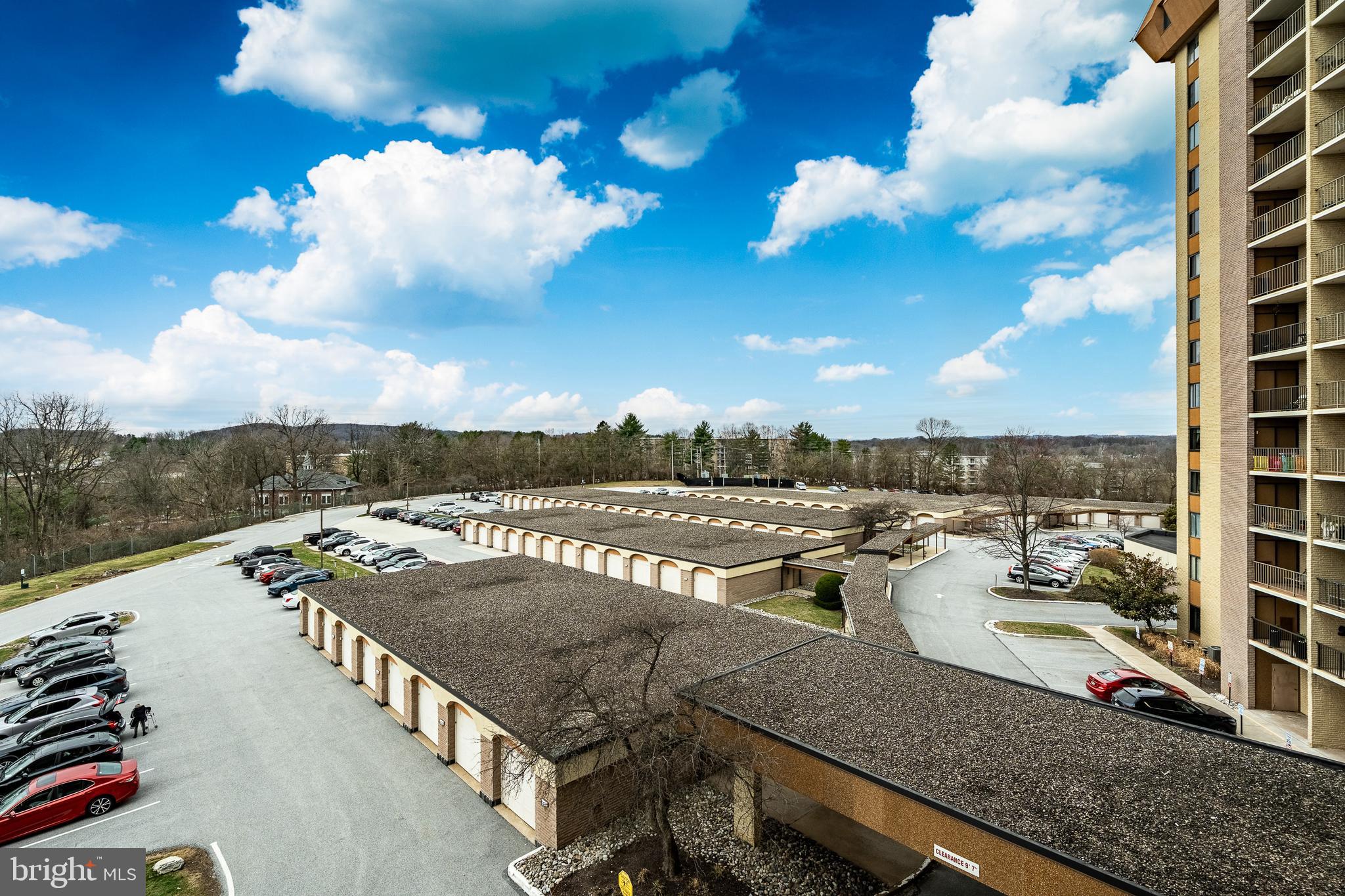 VALLEY FORGE TOWER - Residential