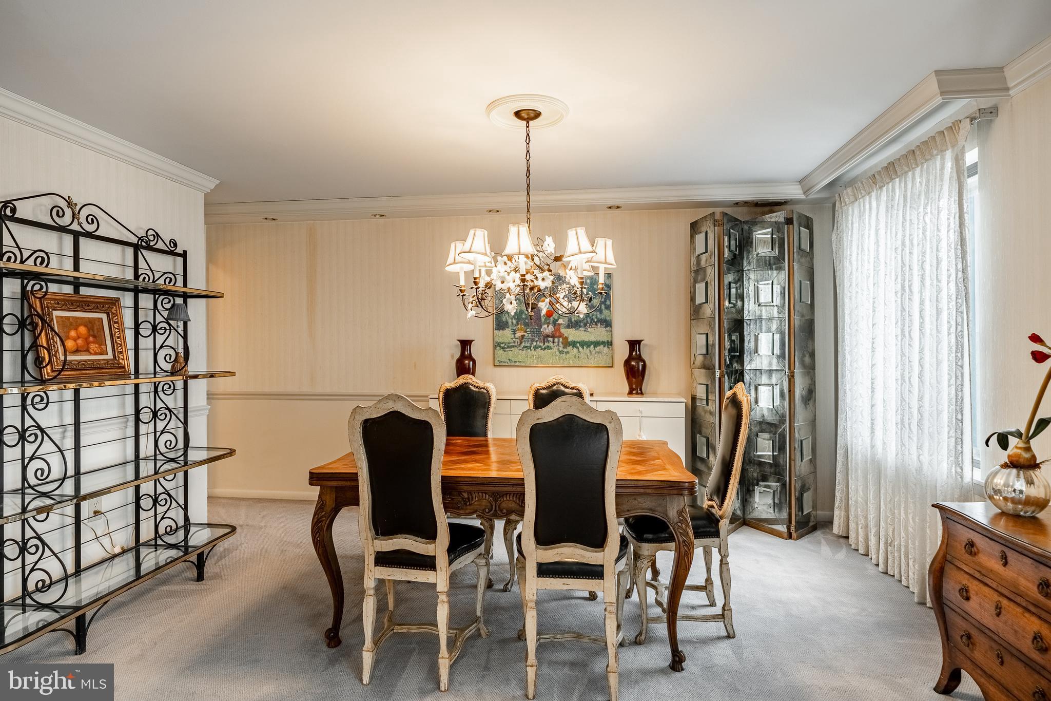 VALLEY FORGE TOWER - Residential