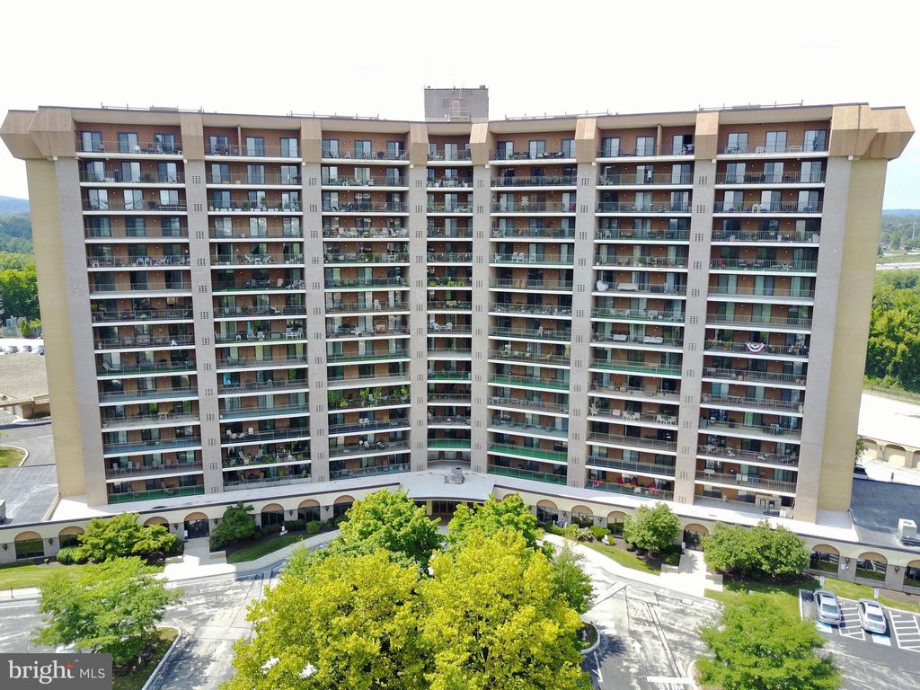 Photo of 10511 Valley Forge Circle #511, KING OF PRUSSIA, PA 19406 (MLS # PAMC2170002)