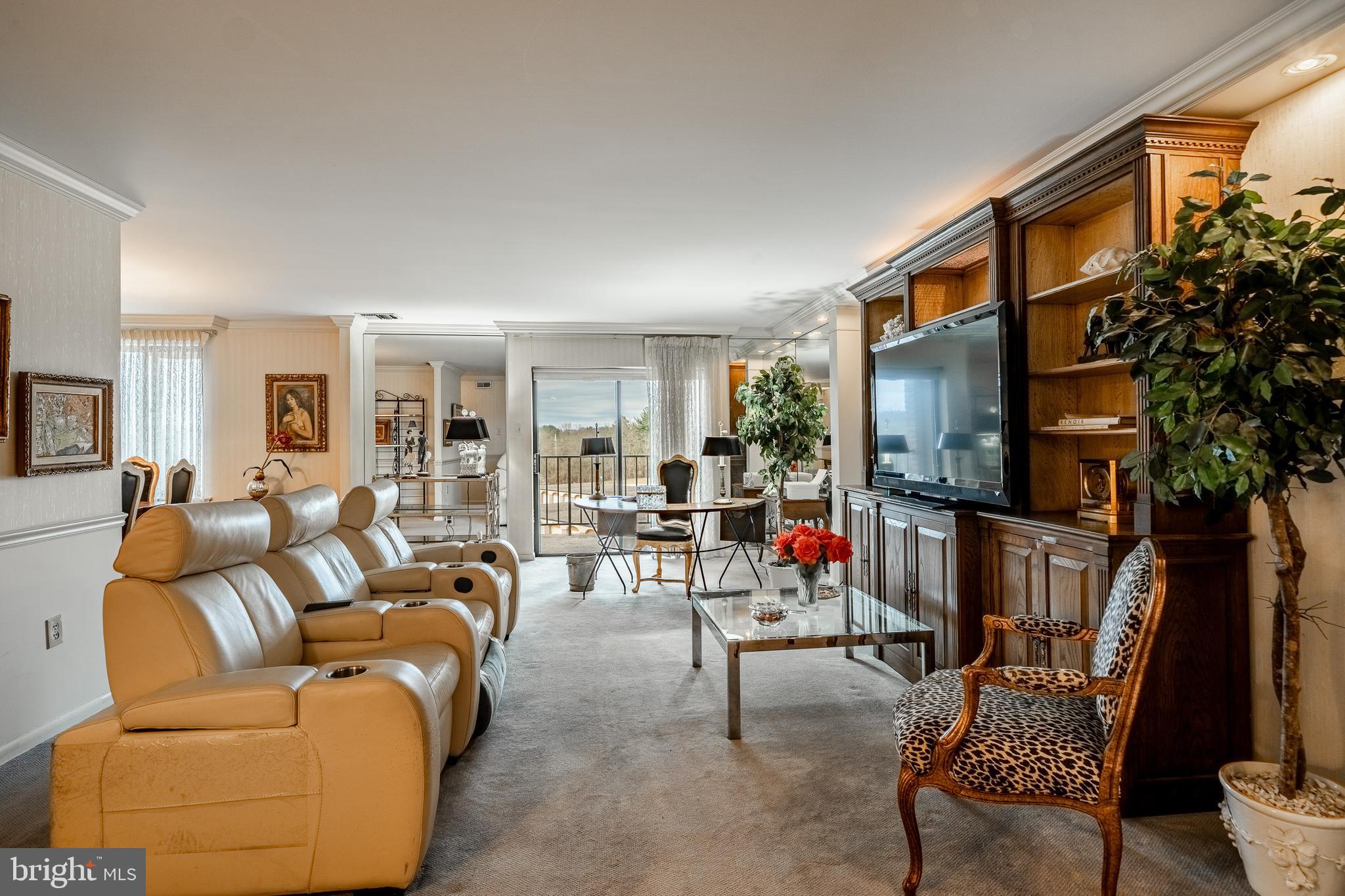 VALLEY FORGE TOWER - Residential