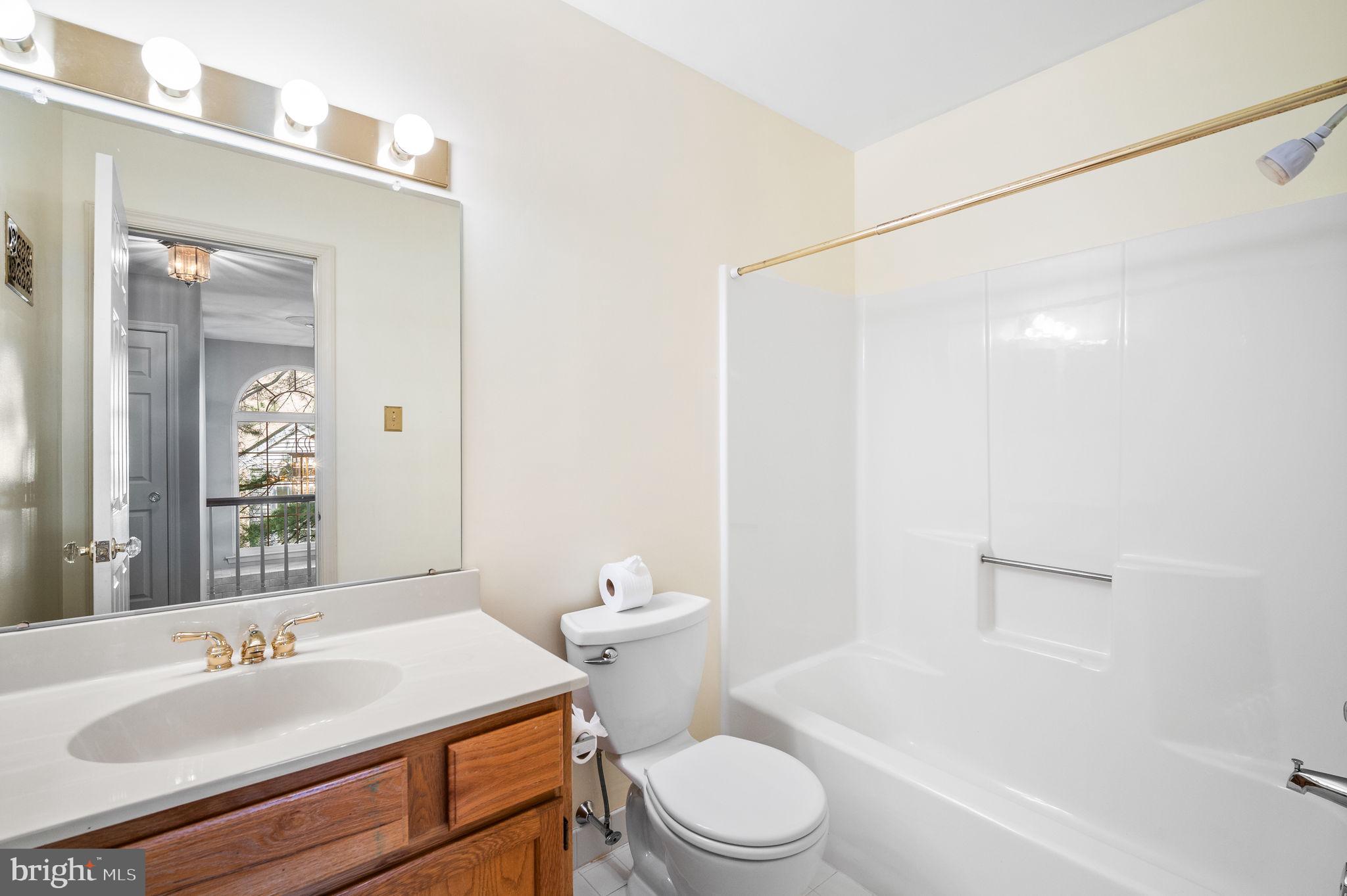 COVENTRY POINTE - Residential