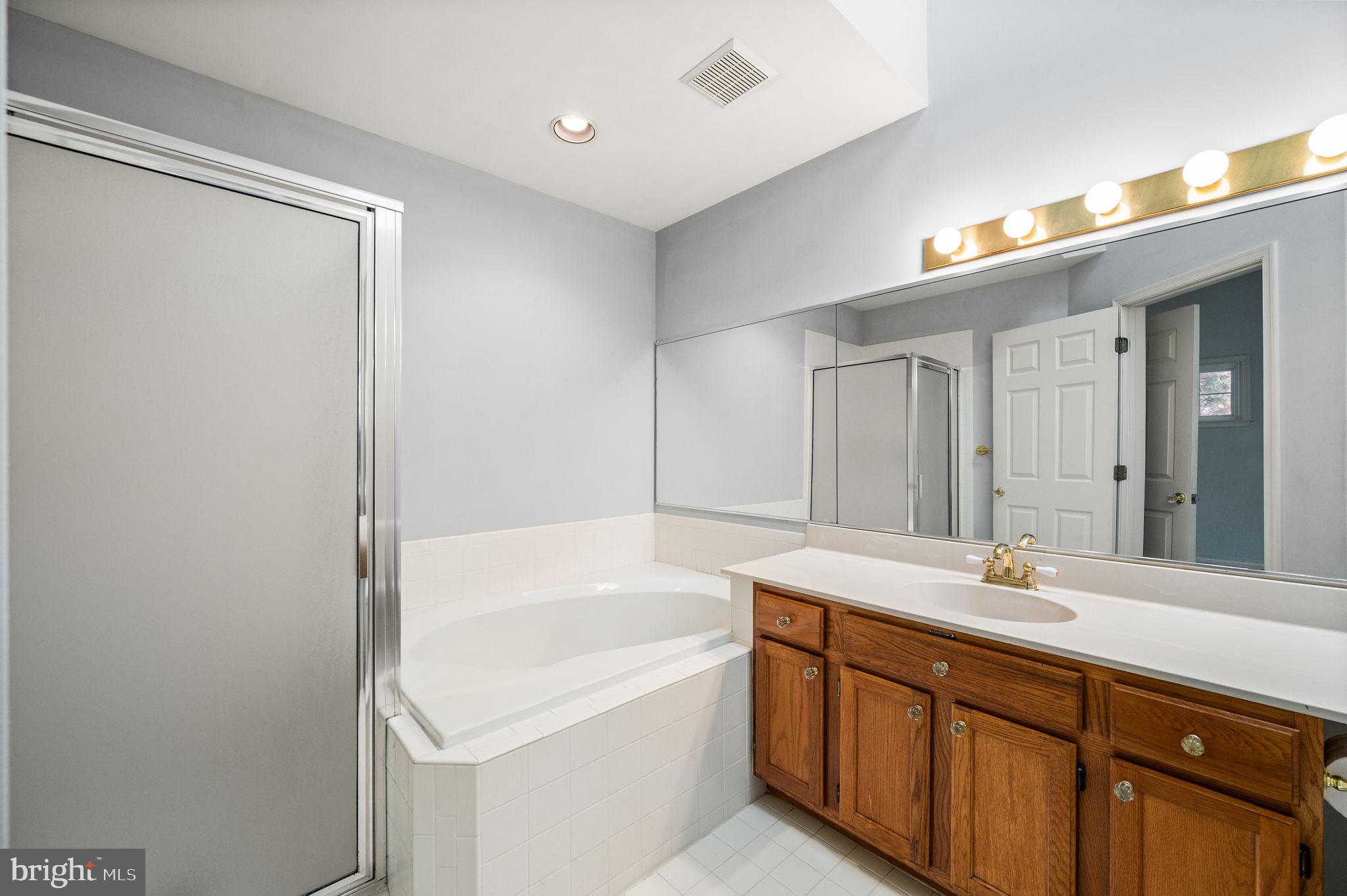 COVENTRY POINTE - Residential