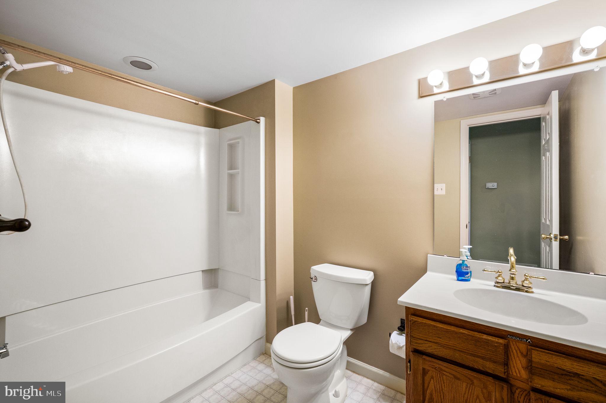 COVENTRY POINTE - Residential