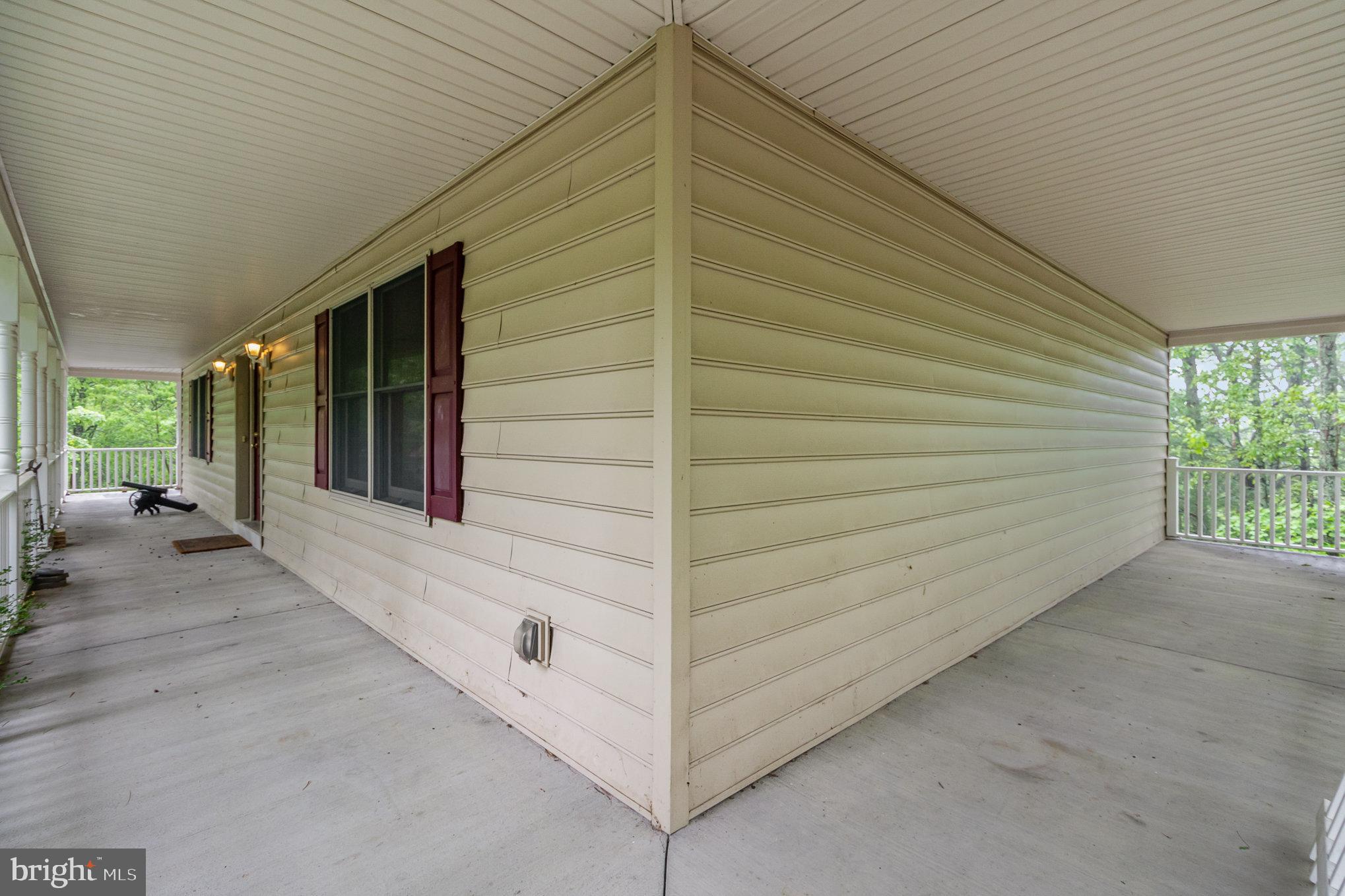 65 SCARLET WAY
