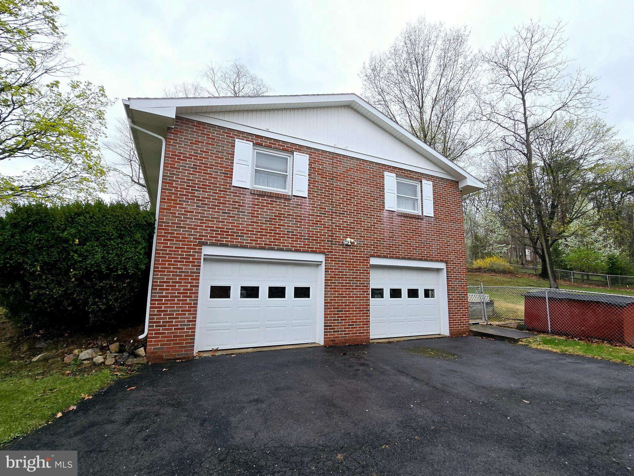 15421 SHAMROCK