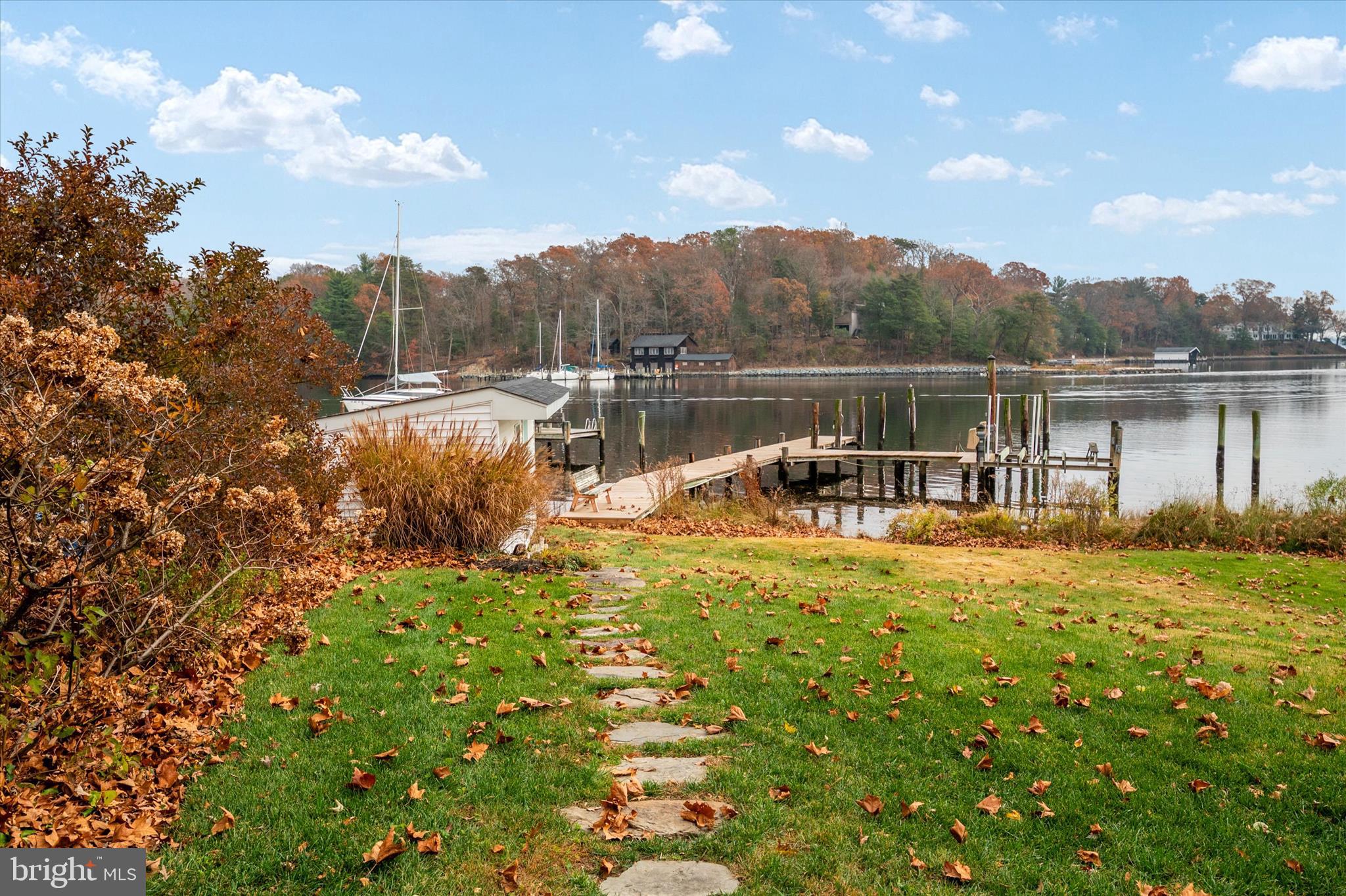 MAGOTHY BEACH - Residential