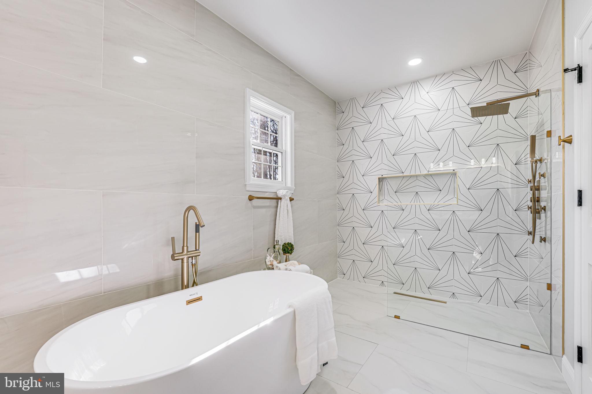 FAIRFAX ACRES - Residential