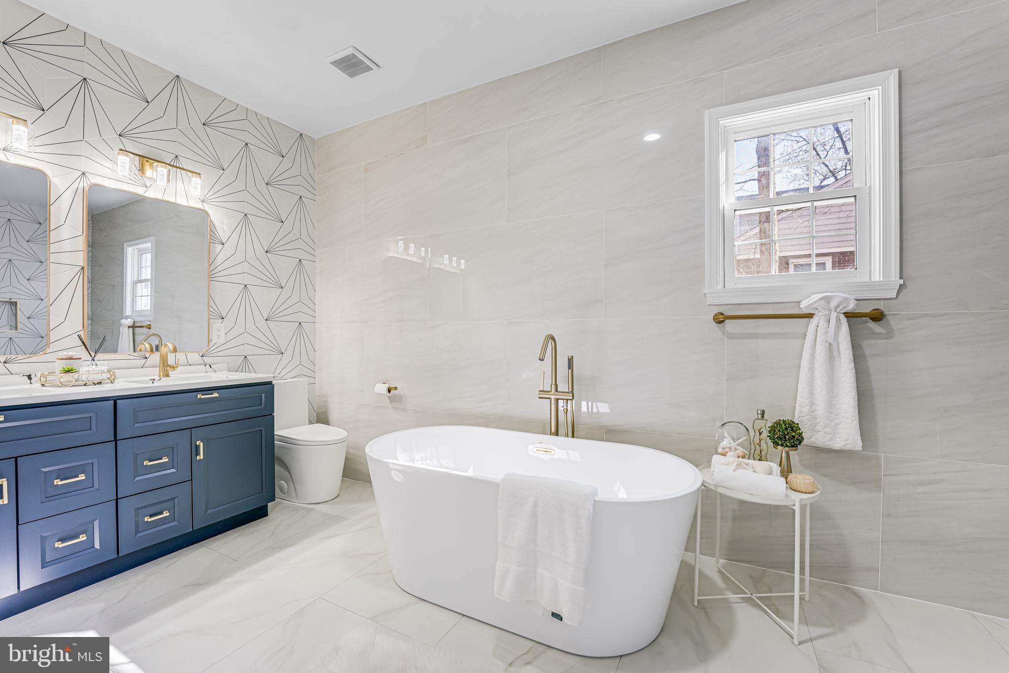 FAIRFAX ACRES - Residential