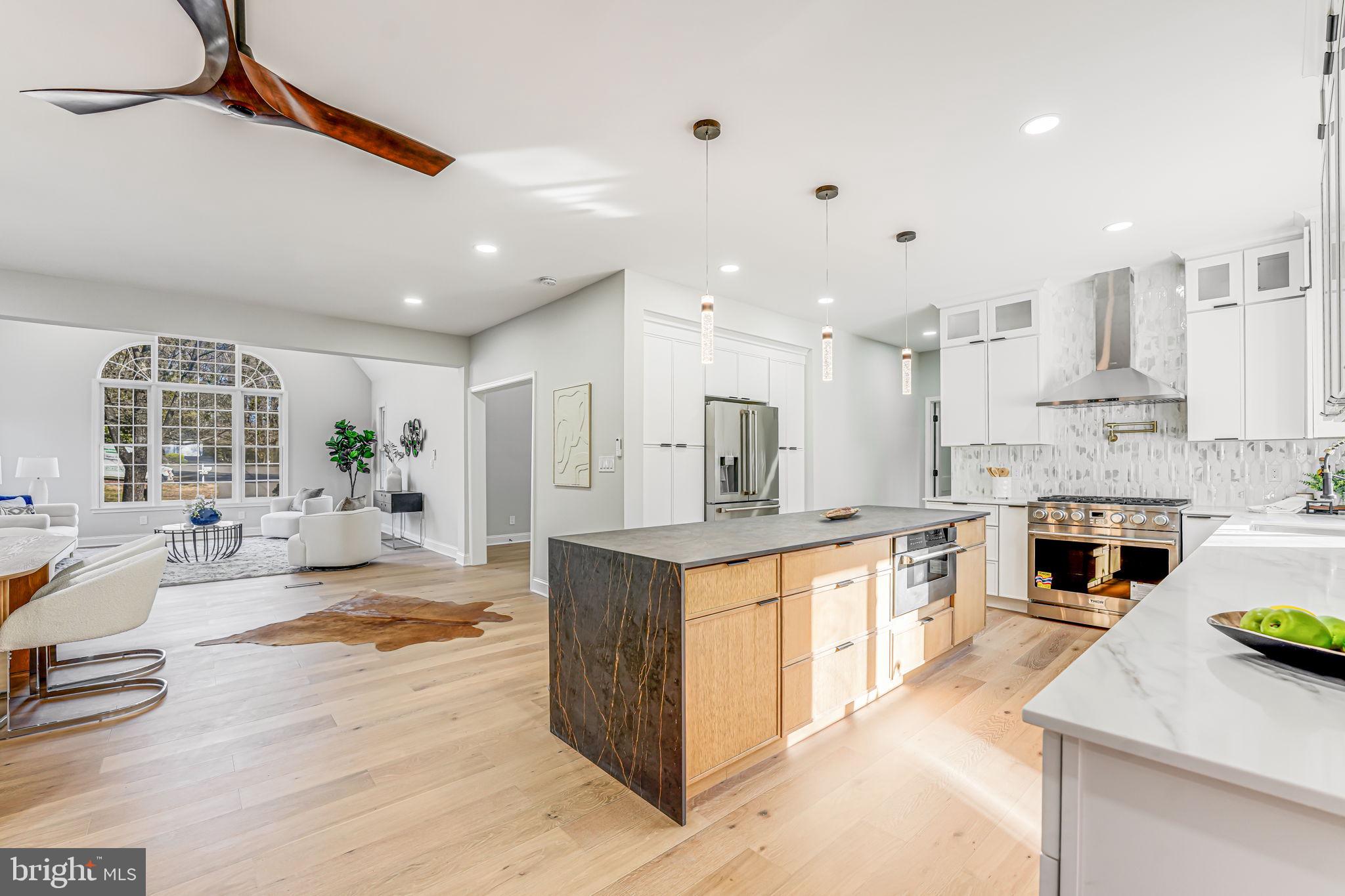 FAIRFAX ACRES - Residential