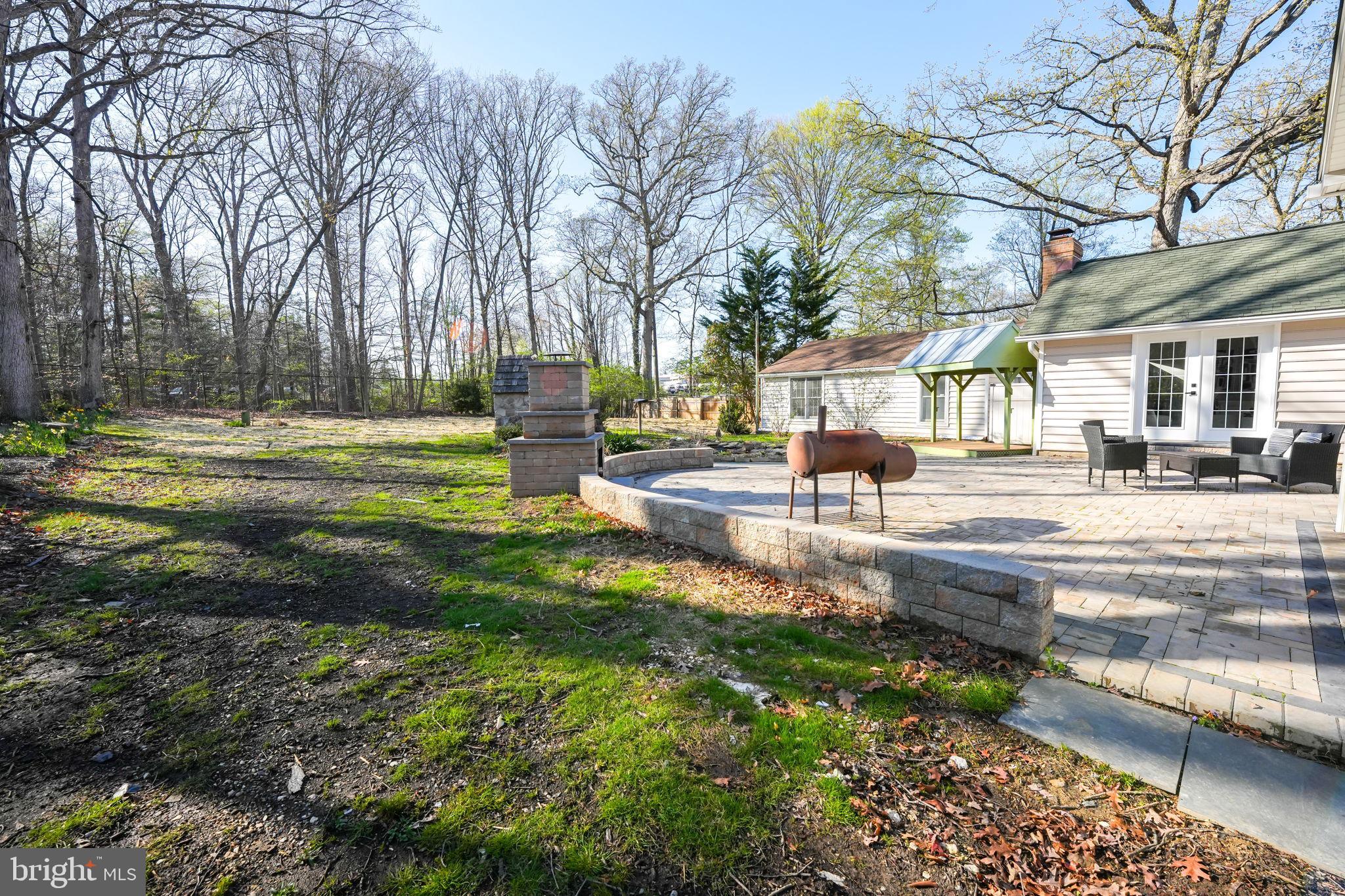 FAIRFAX ACRES - Residential