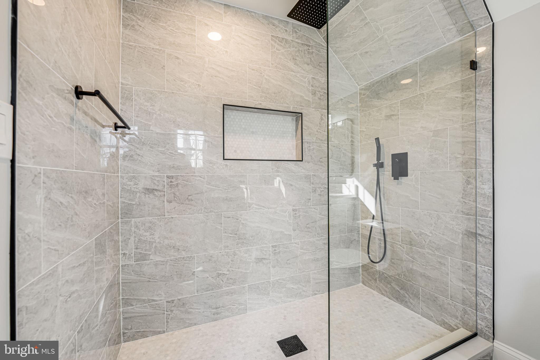 FAIRFAX ACRES - Residential