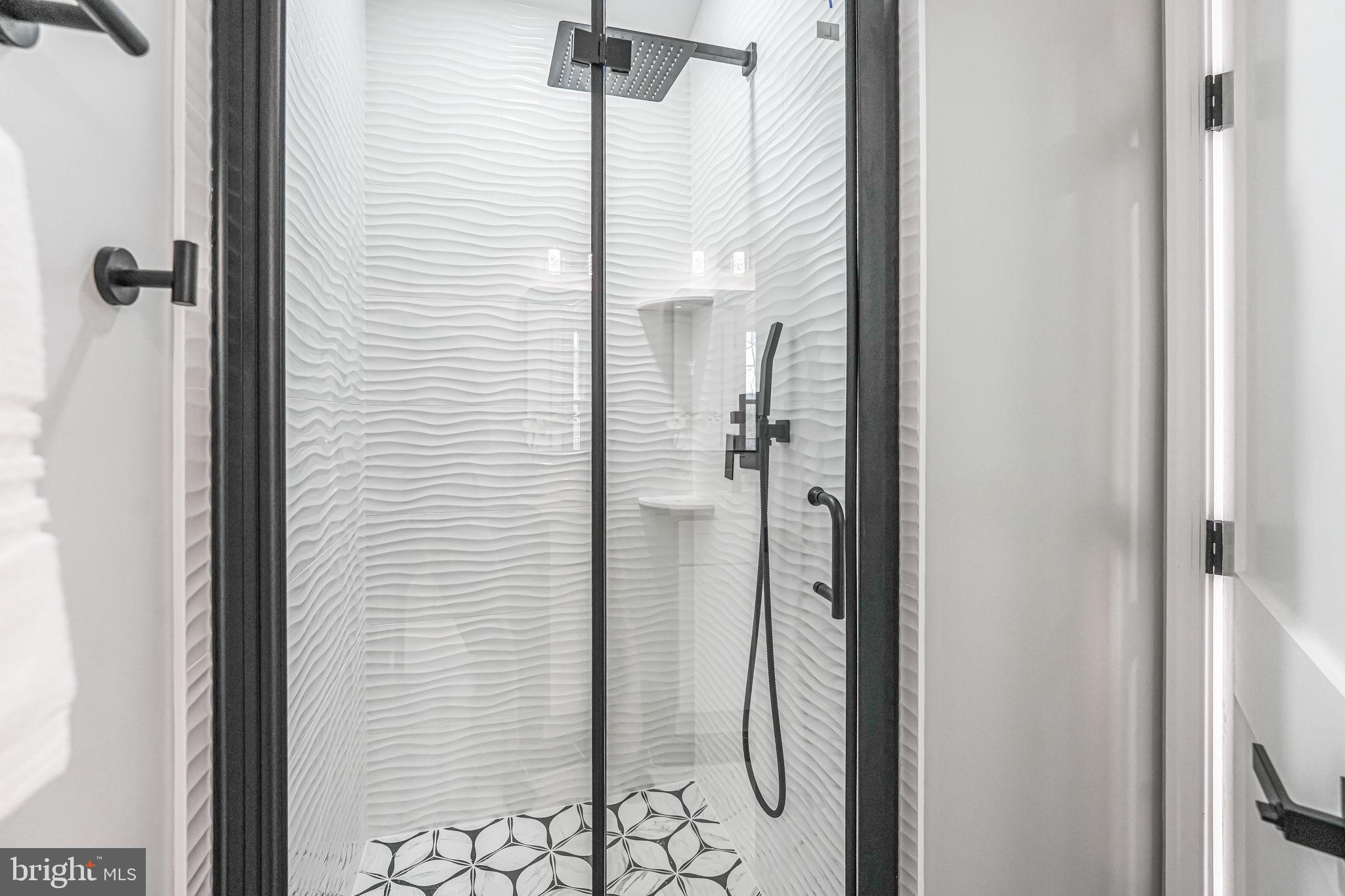 FAIRFAX ACRES - Residential