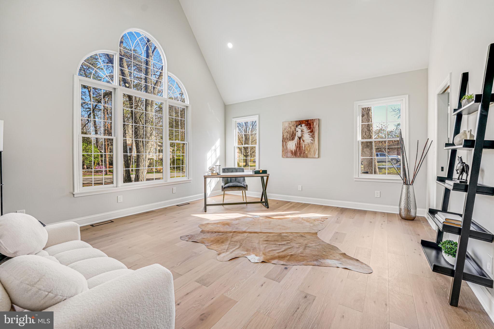 FAIRFAX ACRES - Residential