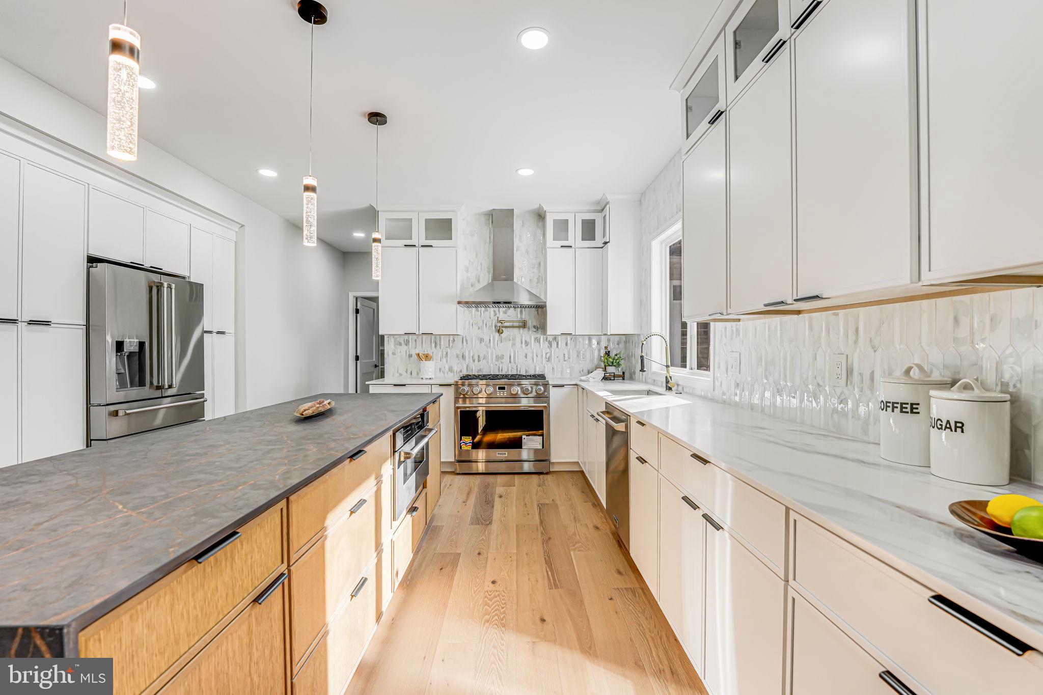 FAIRFAX ACRES - Residential