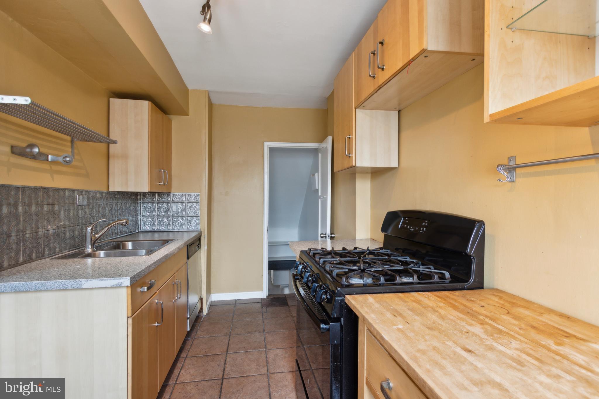 DREXEL PARK GARDEN - Residential