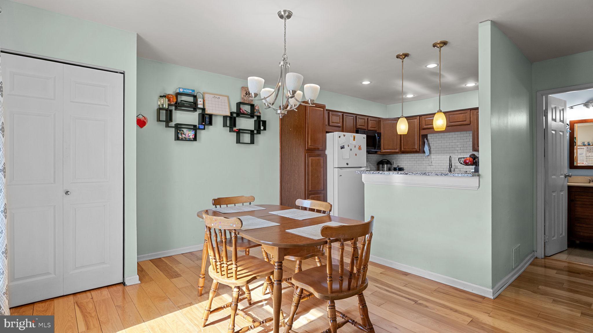 WHITPAIN HILLS - Residential