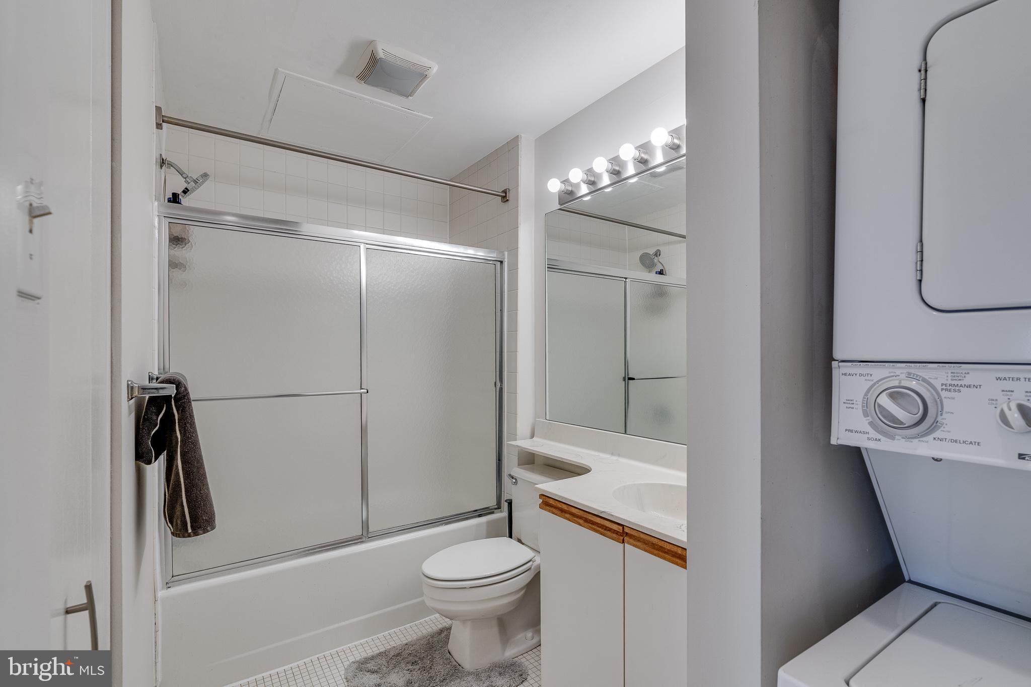 FAIRMOUNT - Residential