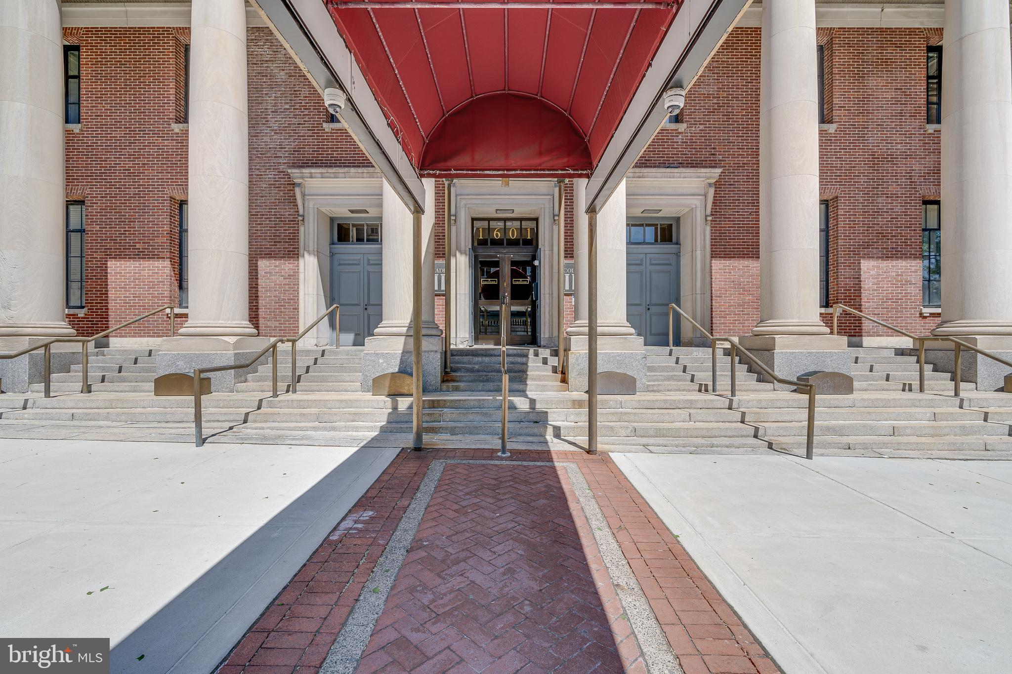 FAIRMOUNT - Residential