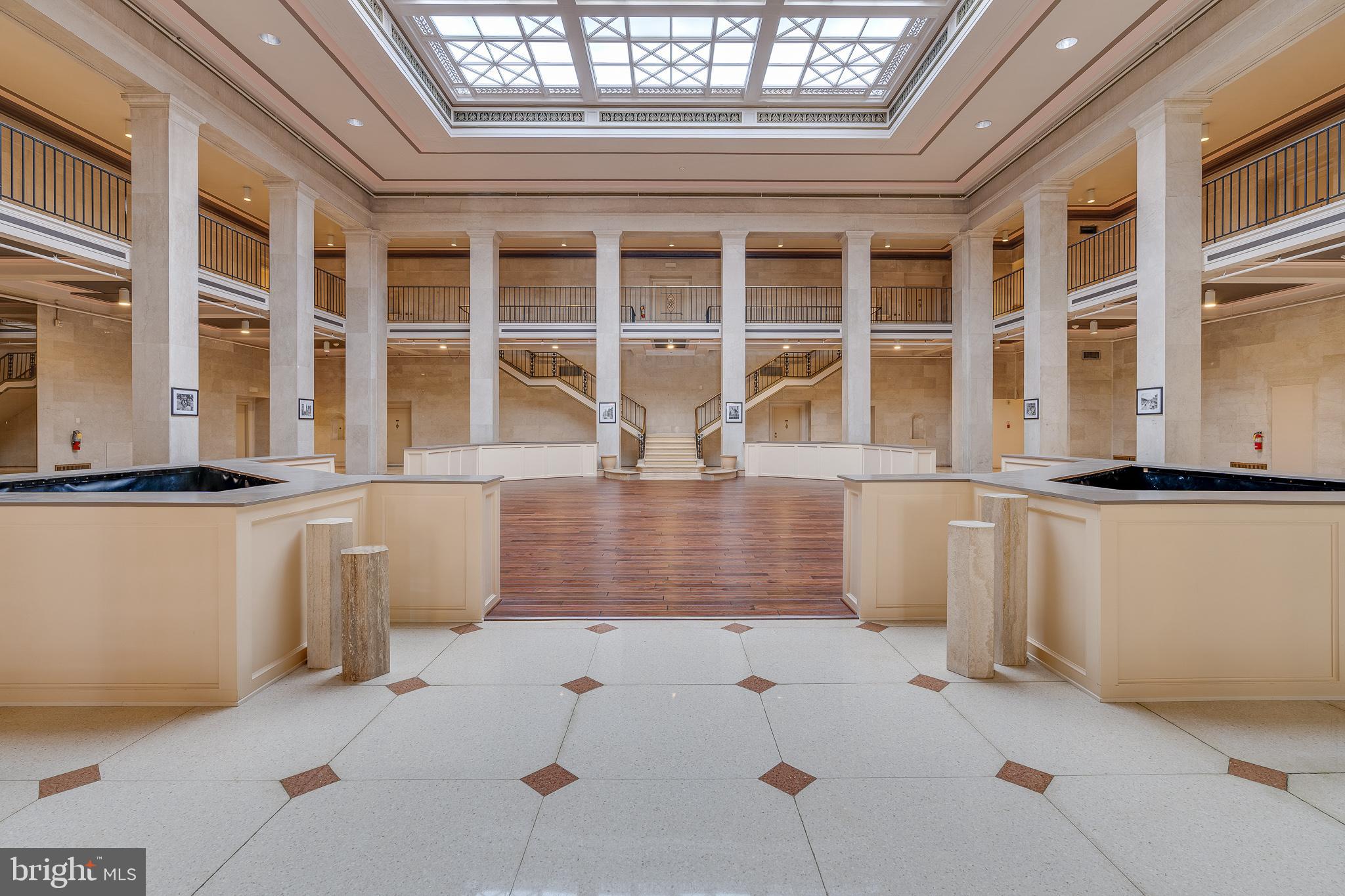 FAIRMOUNT - Residential