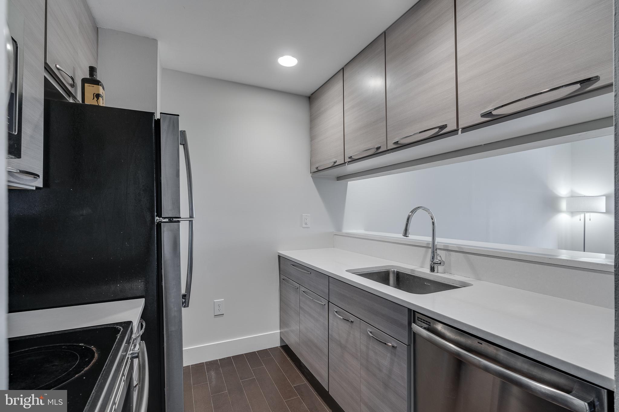 FAIRMOUNT - Residential